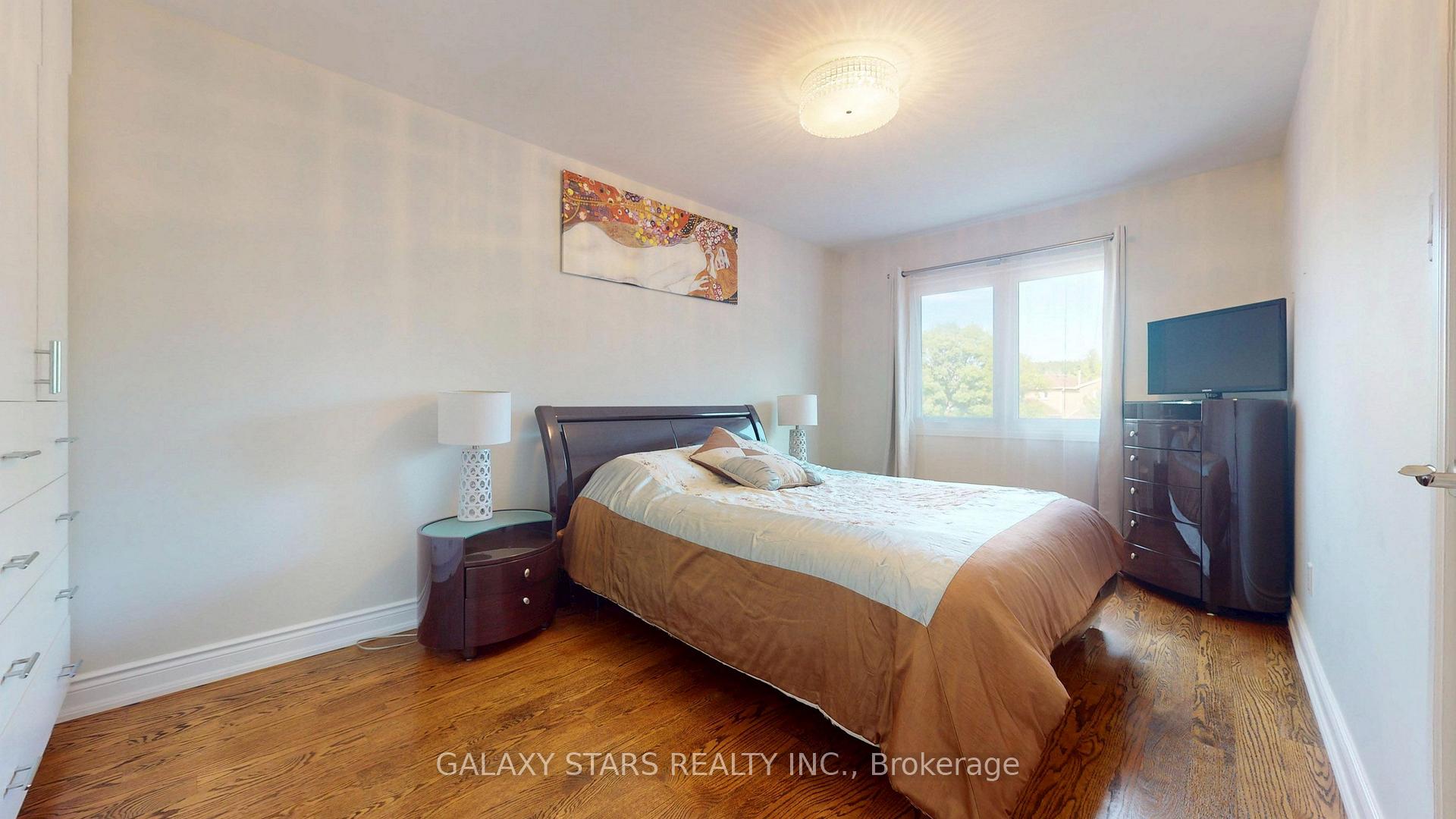 Photo 22 of 40 Nightstar Drive, Richmond Hill, Observatory — HOMEH