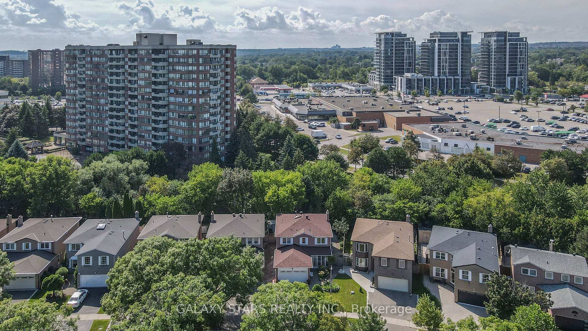 Photo 38 of 40 Nightstar Drive, Richmond Hill, Observatory — HOMEH