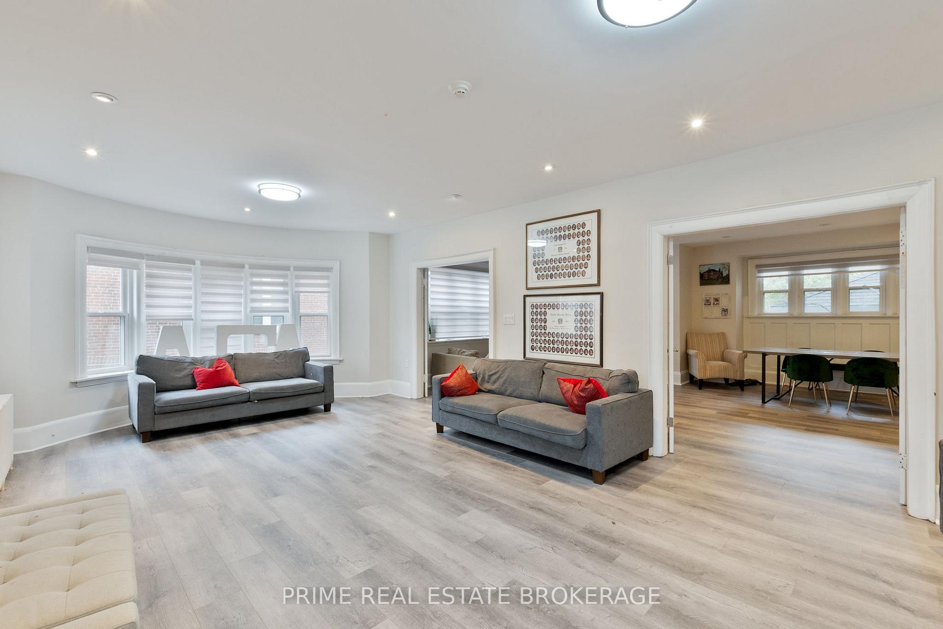 Photo 7 of 290 Huron Street, London, East B — HOMEH