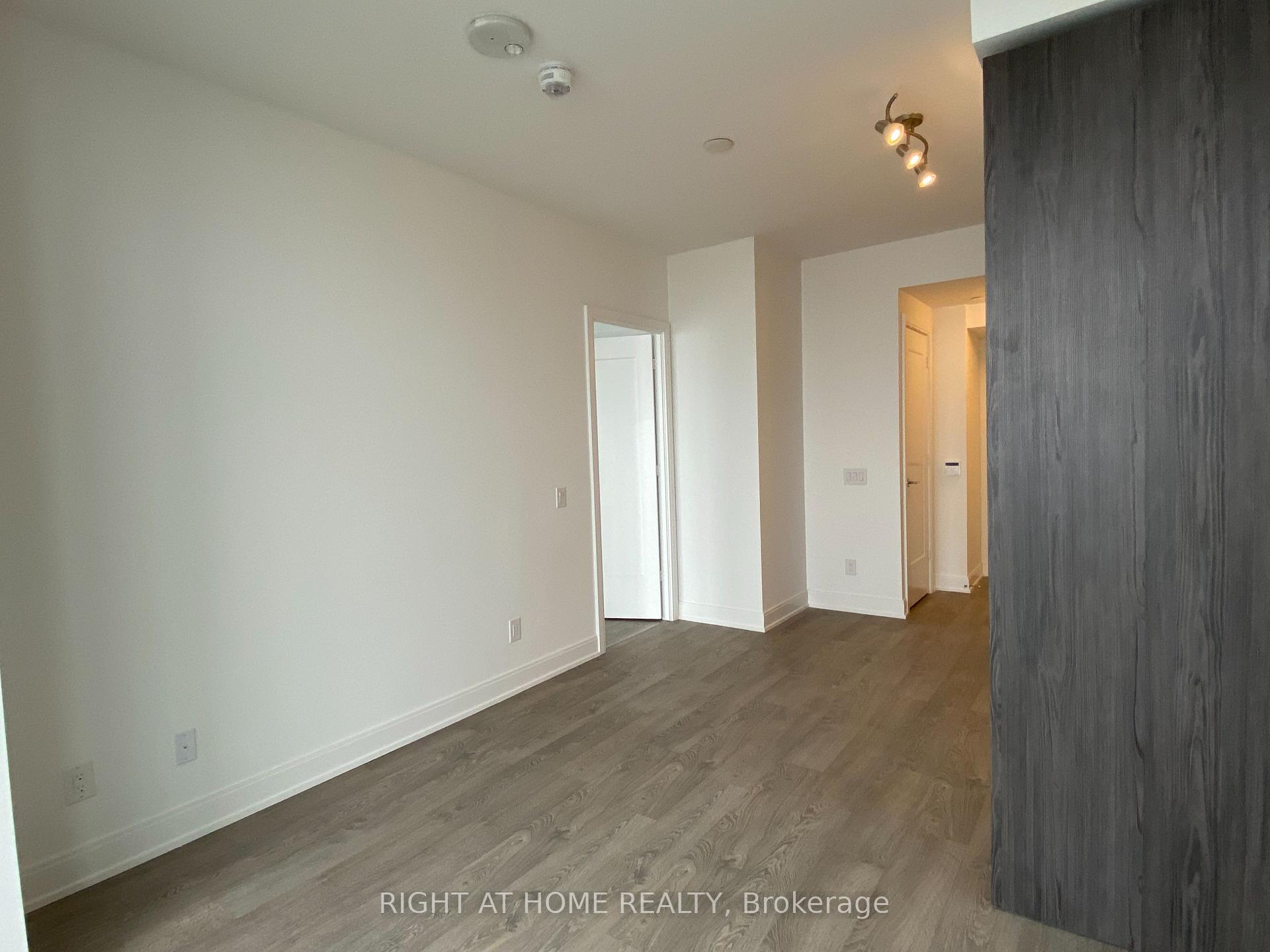 Photo 6 of Unit 1610, 70 Annie Craig Drive, Etobicoke, Mimico — HOMEH