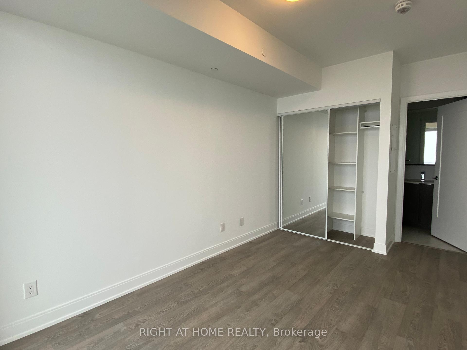 Photo 9 of Unit 1610, 70 Annie Craig Drive, Etobicoke, Mimico — HOMEH