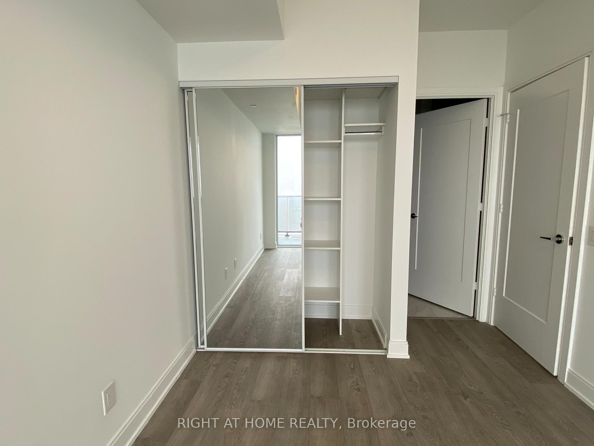 Photo 10 of Unit 1610, 70 Annie Craig Drive, Etobicoke, Mimico — HOMEH