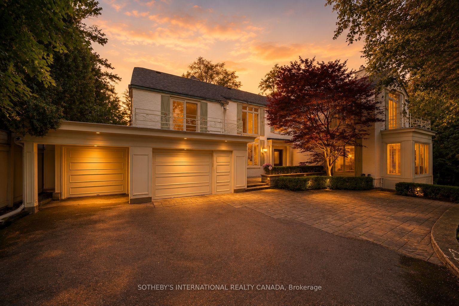 Photo 5 of 12 Forest Glen Crescent, North York, Bridle Path-Sunnybrook-York Mills — HOMEH