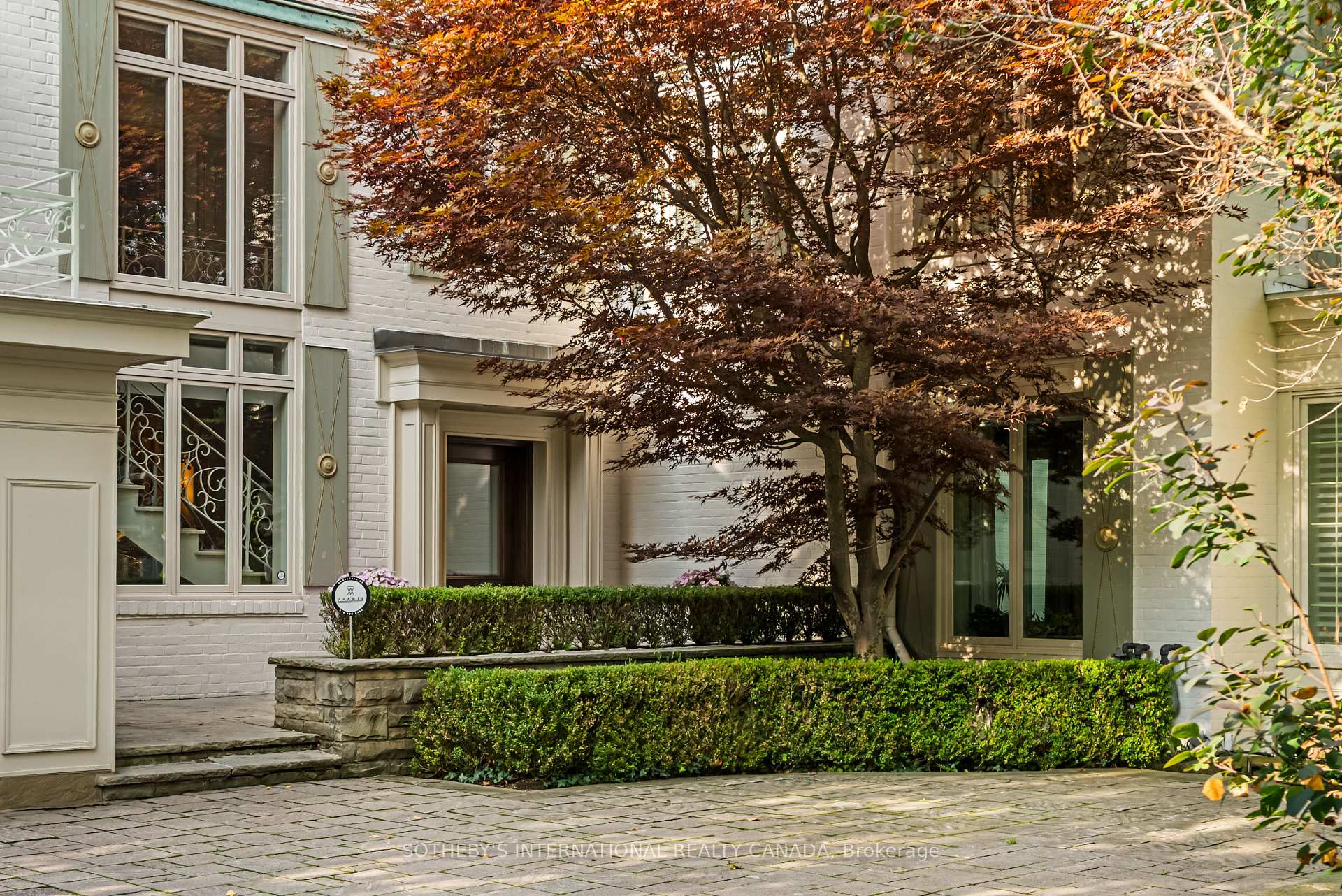 Photo 6 of 12 Forest Glen Crescent, North York, Bridle Path-Sunnybrook-York Mills — HOMEH