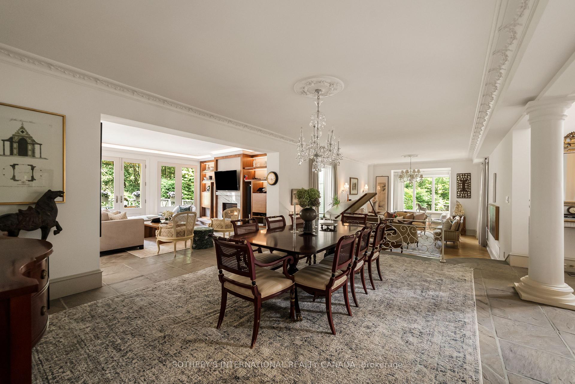 Photo 14 of 12 Forest Glen Crescent, North York, Bridle Path-Sunnybrook-York Mills — HOMEH