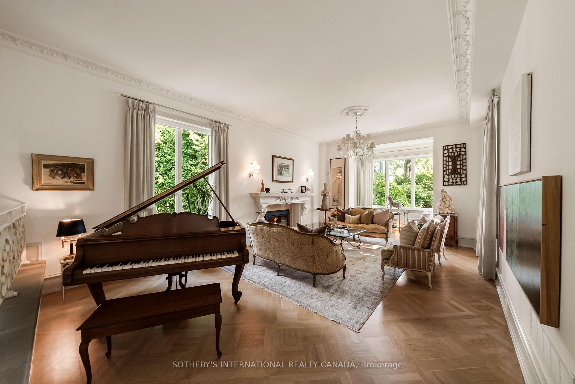 Photo 15 of 12 Forest Glen Crescent, North York, Bridle Path-Sunnybrook-York Mills — HOMEH