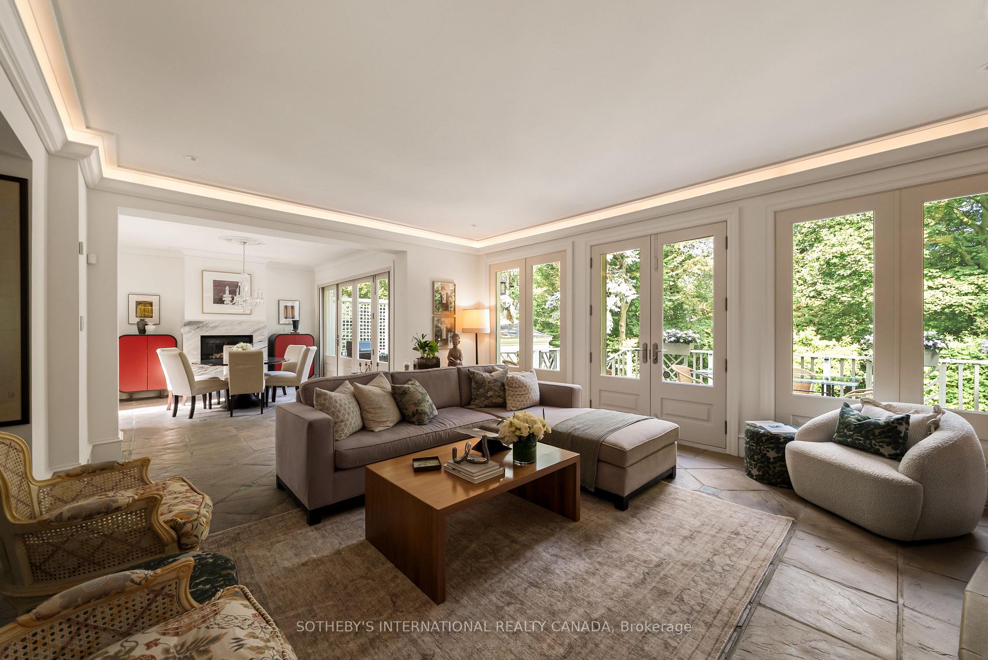 Photo 19 of 12 Forest Glen Crescent, North York, Bridle Path-Sunnybrook-York Mills — HOMEH