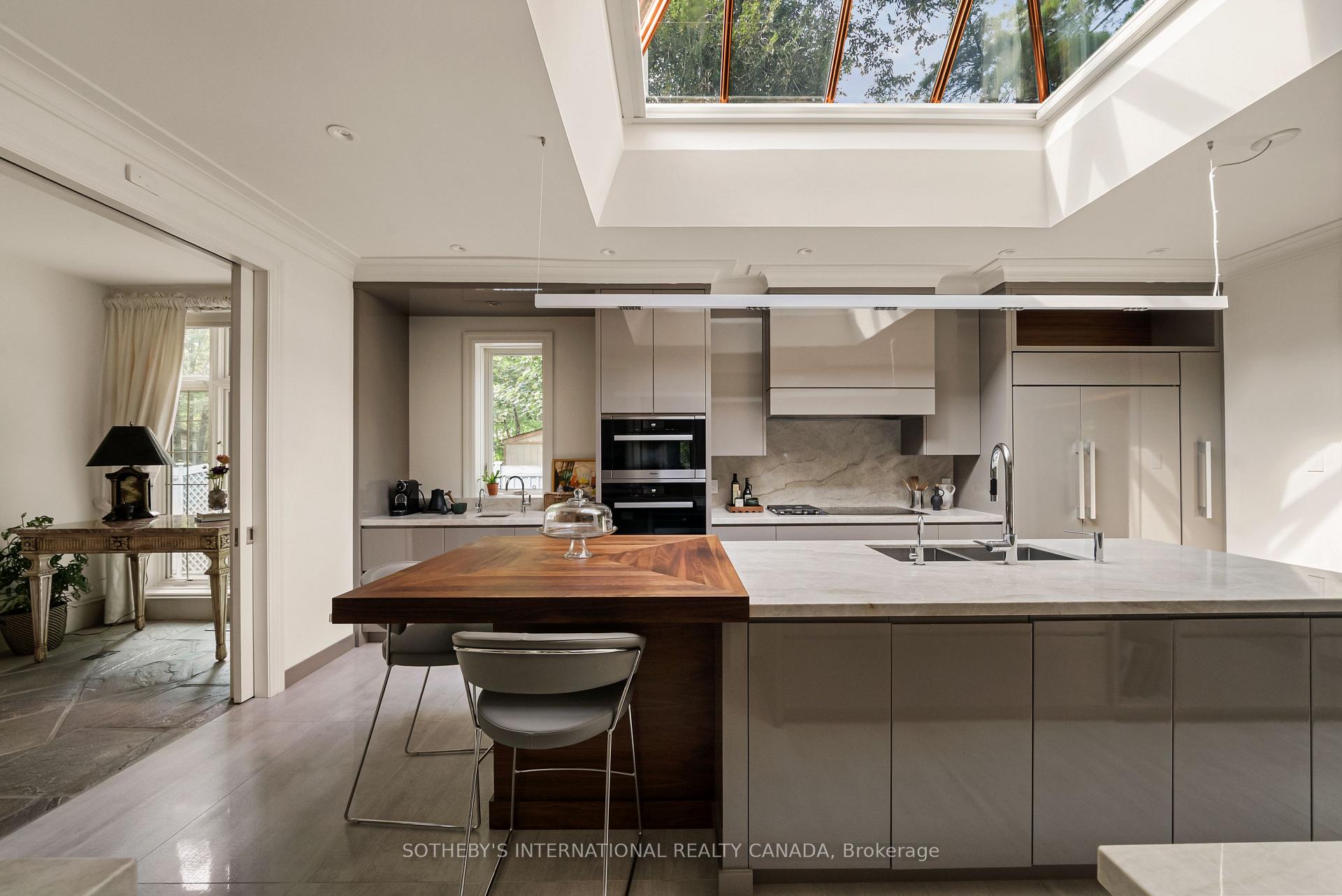 Photo 20 of 12 Forest Glen Crescent, North York, Bridle Path-Sunnybrook-York Mills — HOMEH