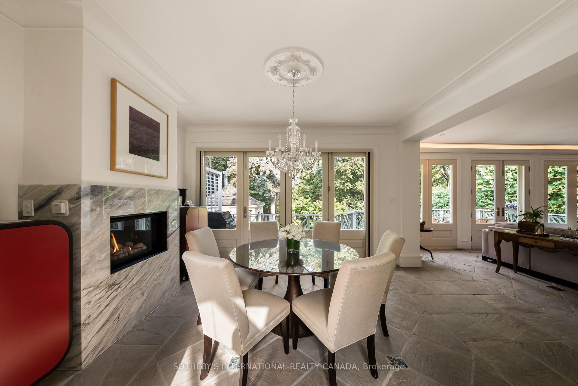 Photo 24 of 12 Forest Glen Crescent, North York, Bridle Path-Sunnybrook-York Mills — HOMEH