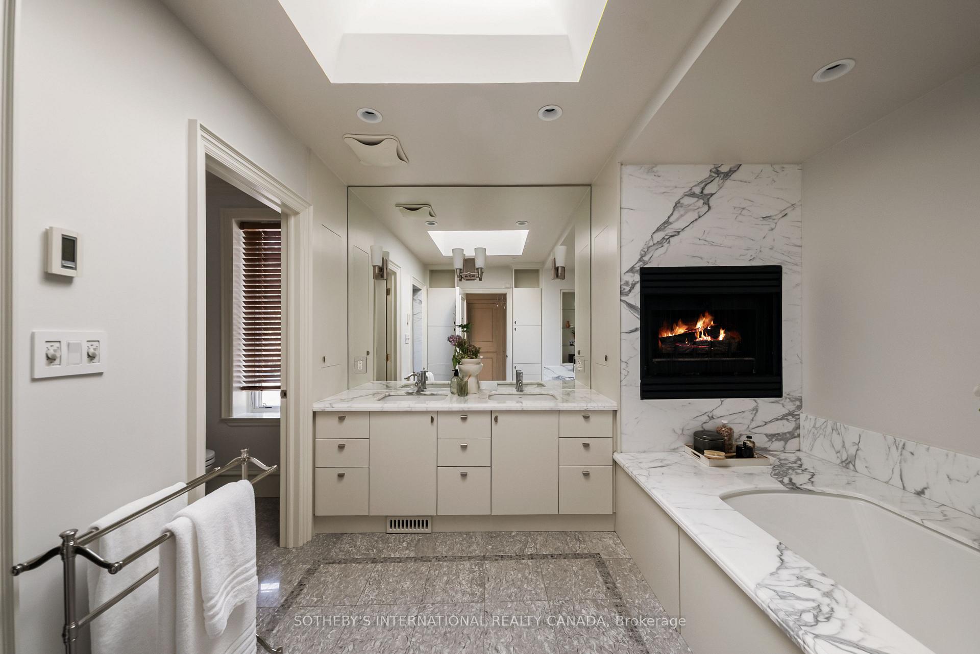 Photo 28 of 12 Forest Glen Crescent, North York, Bridle Path-Sunnybrook-York Mills — HOMEH