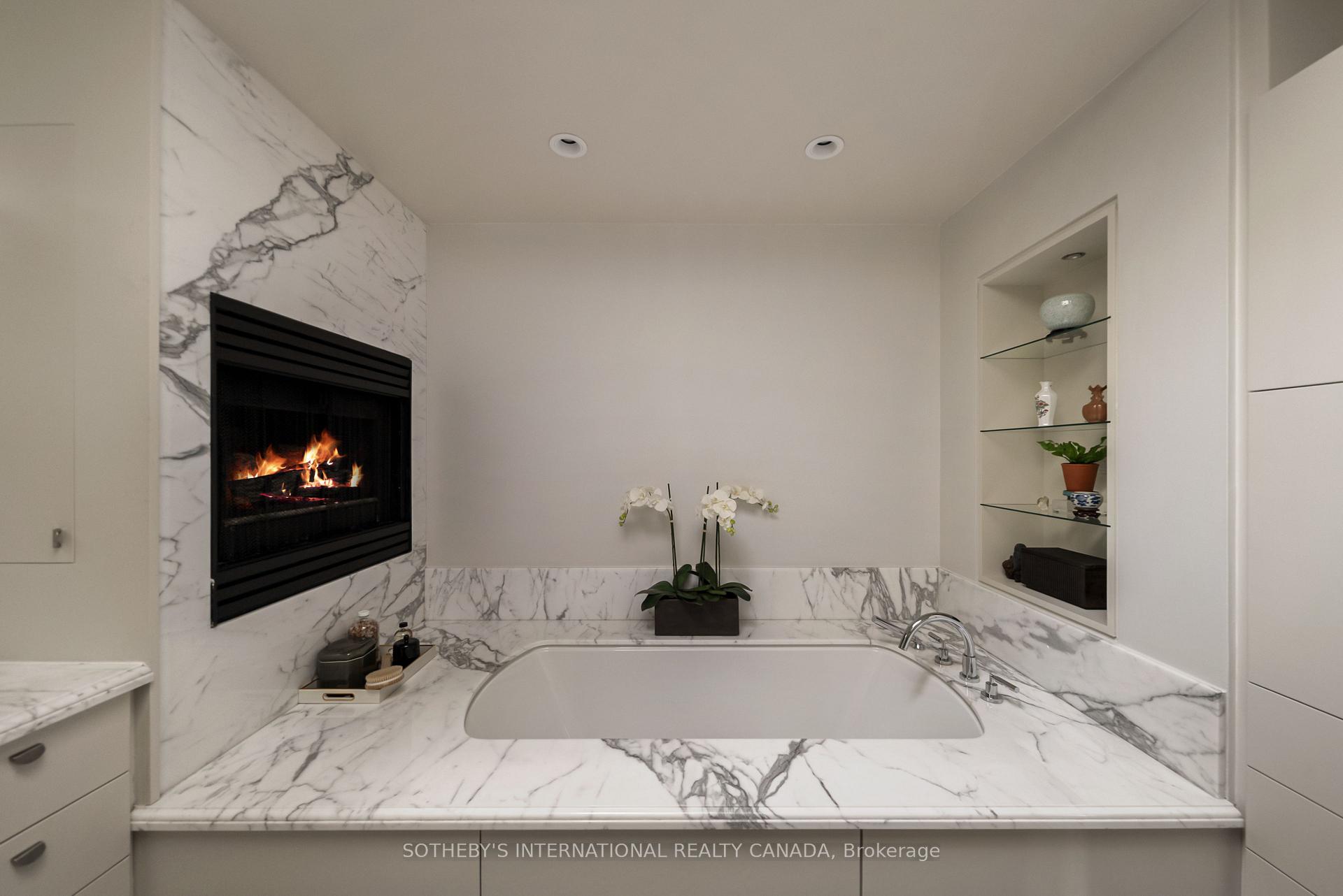 Photo 29 of 12 Forest Glen Crescent, North York, Bridle Path-Sunnybrook-York Mills — HOMEH