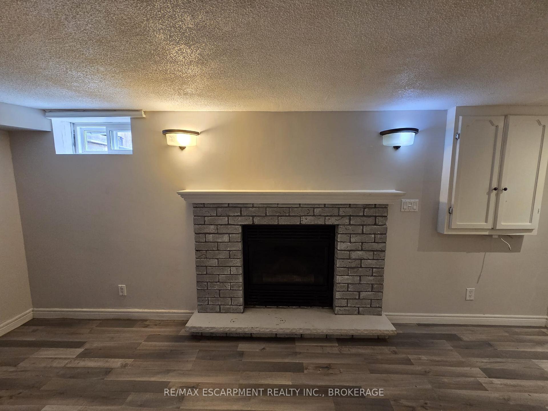Photo 5 of Unit Lower, 32 Birchpark Drive, Grimsby, Grimsby Beach — HOMEH