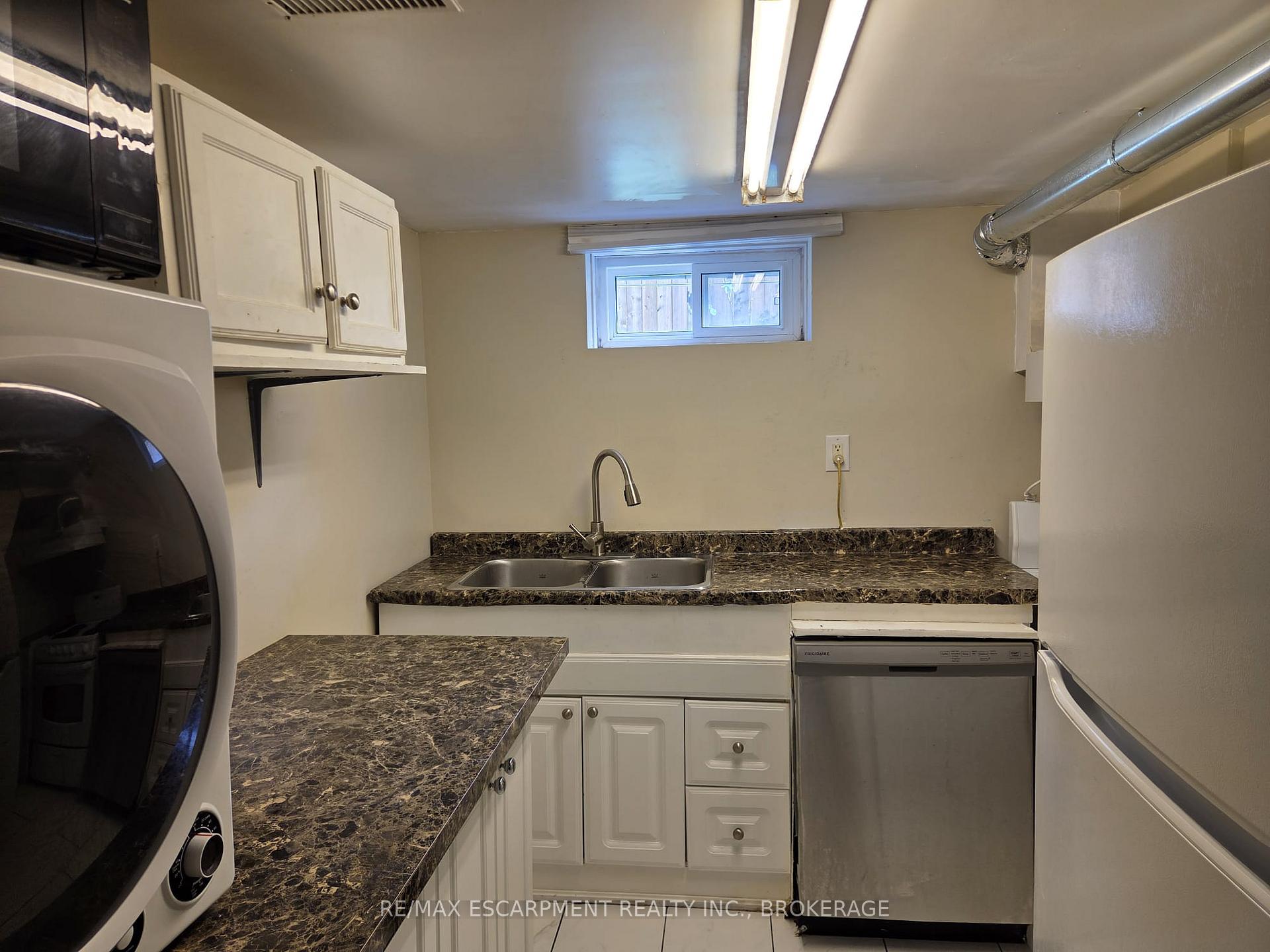 Photo 6 of Unit Lower, 32 Birchpark Drive, Grimsby, Grimsby Beach — HOMEH