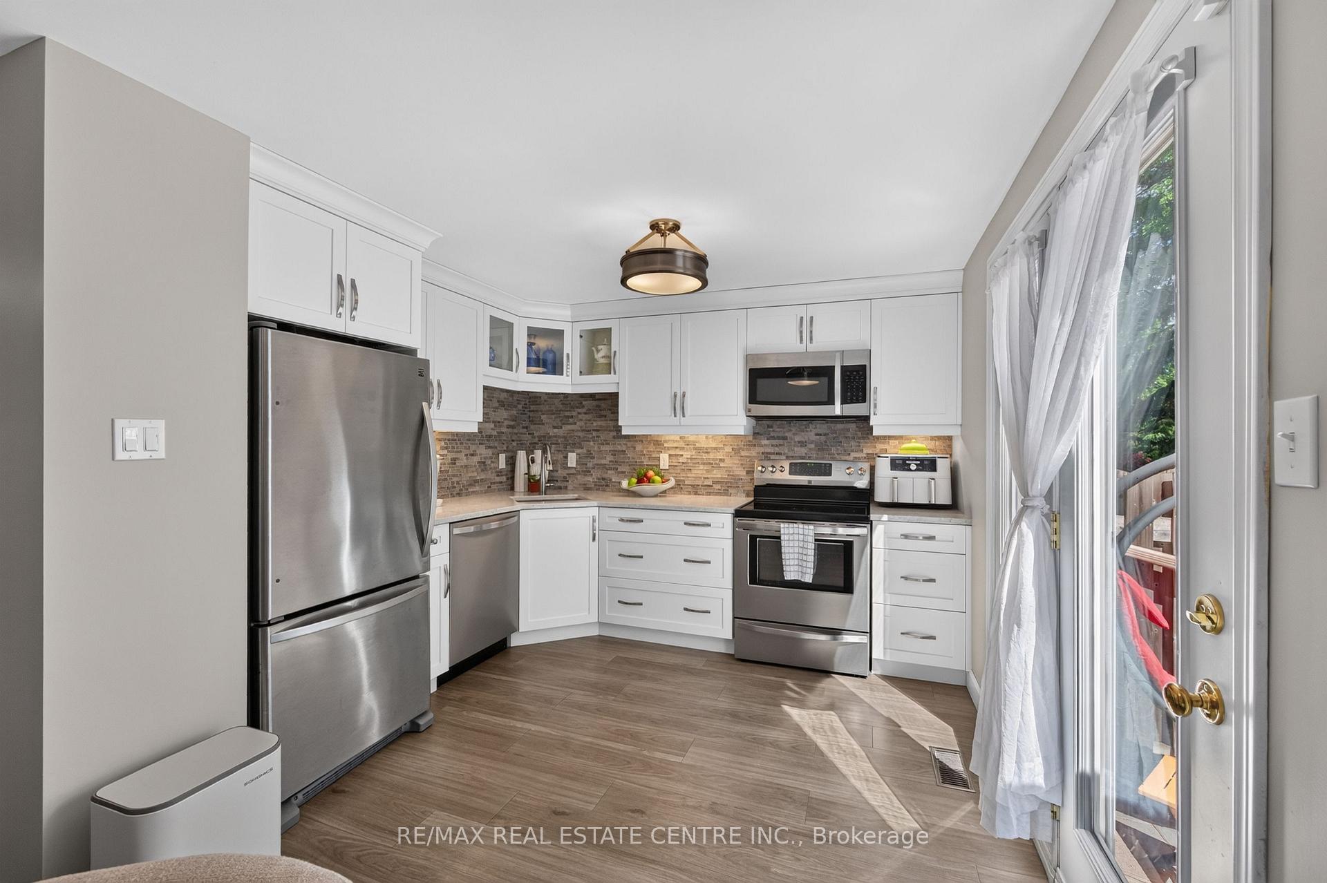Photo 9 of Unit 62, 180 Marksam Road, Guelph, Willow West/Sugarbush/West Acres — HOMEH