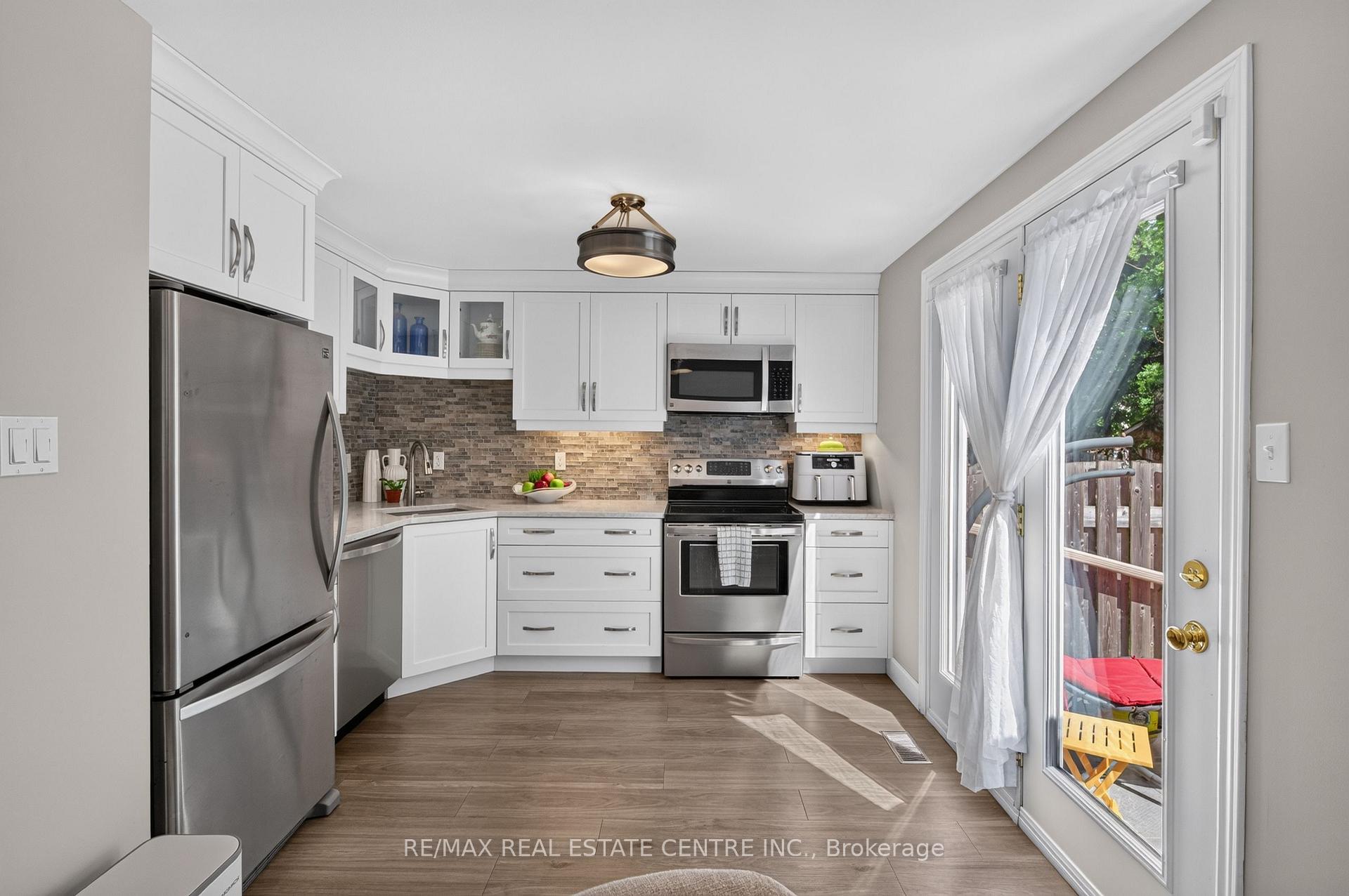 Photo 11 of Unit 62, 180 Marksam Road, Guelph, Willow West/Sugarbush/West Acres — HOMEH
