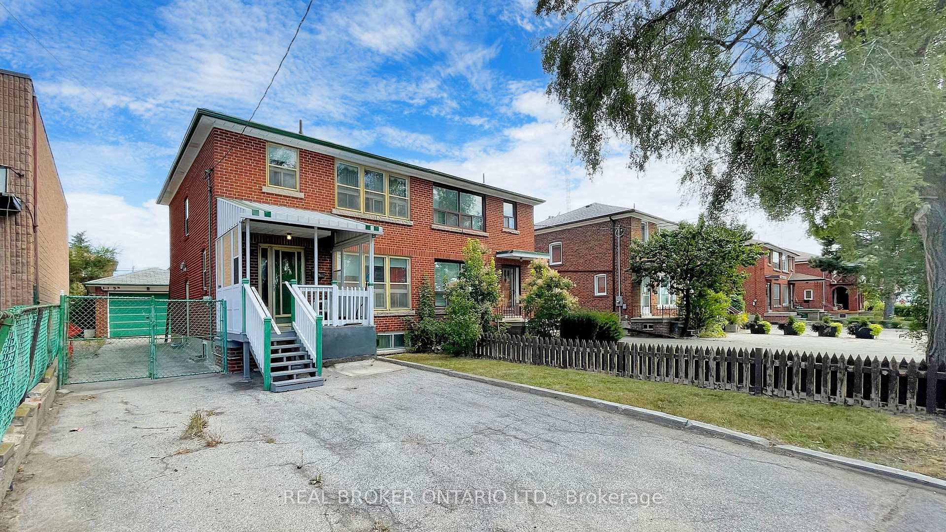 Front of 3241 Dufferin Street
