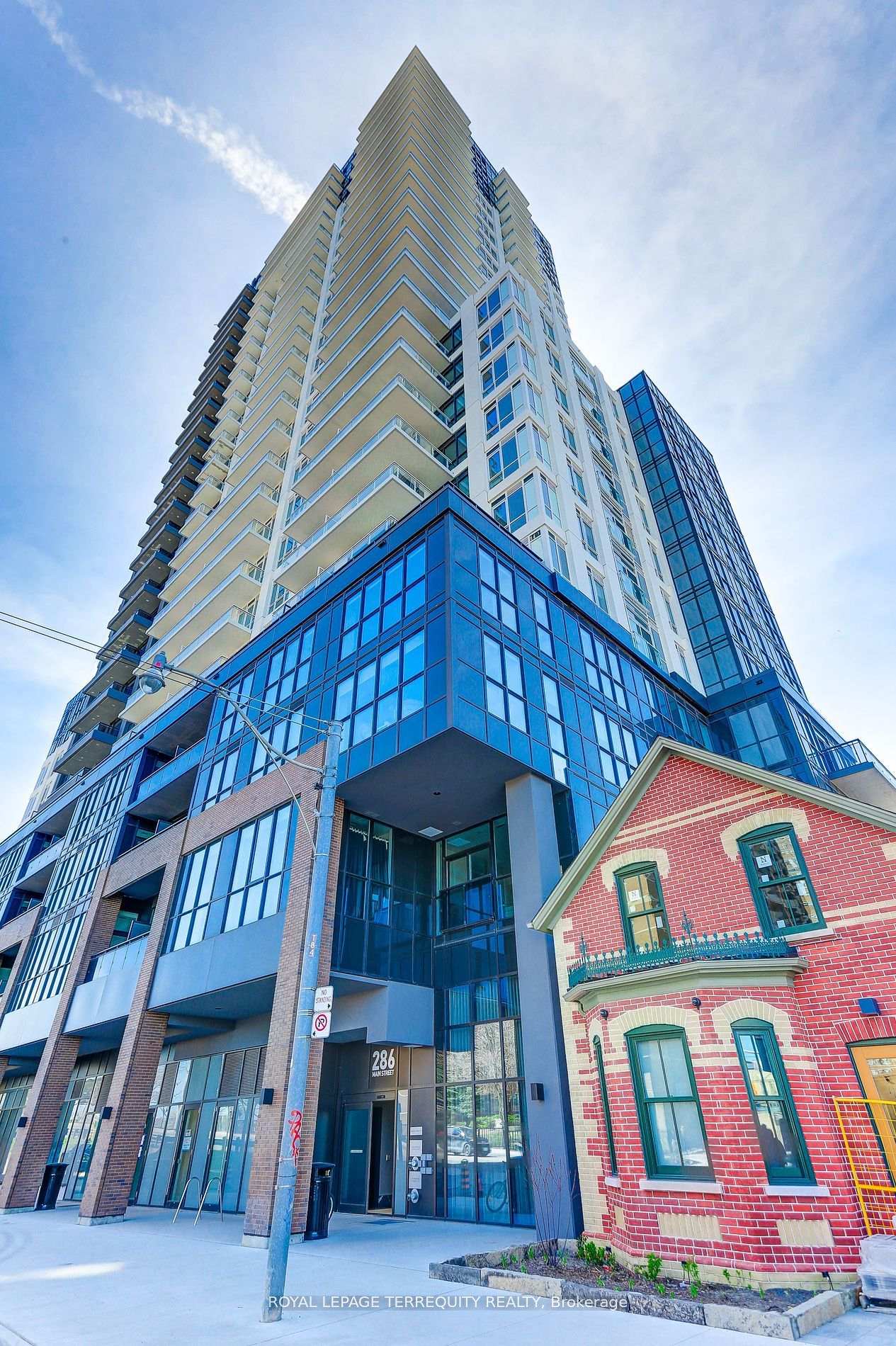 Photo of Unit 1906, 286 Main Street