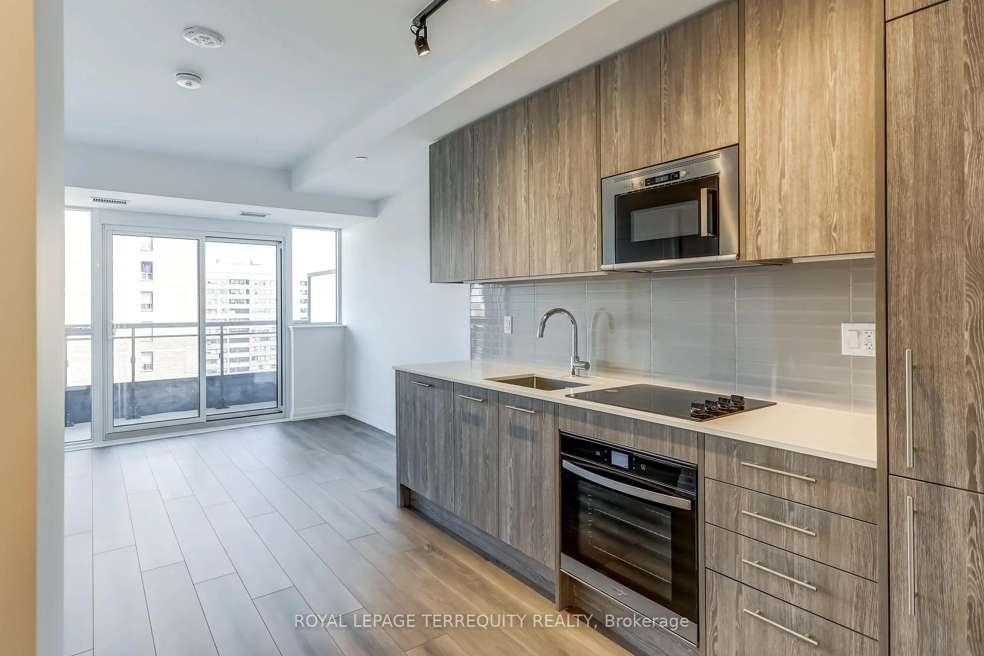 Photo 18 of Unit 1906, 286 Main Street, Toronto, Danforth — HOMEH