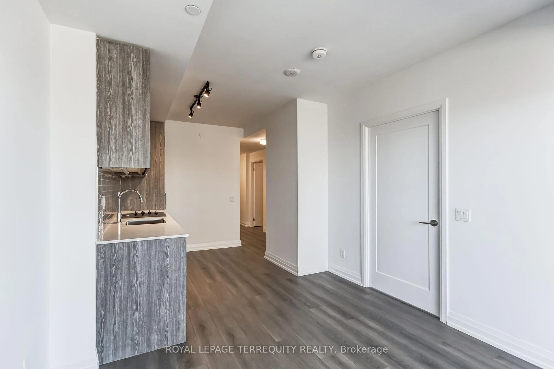 Photo 26 of Unit 1906, 286 Main Street, Toronto, Danforth — HOMEH