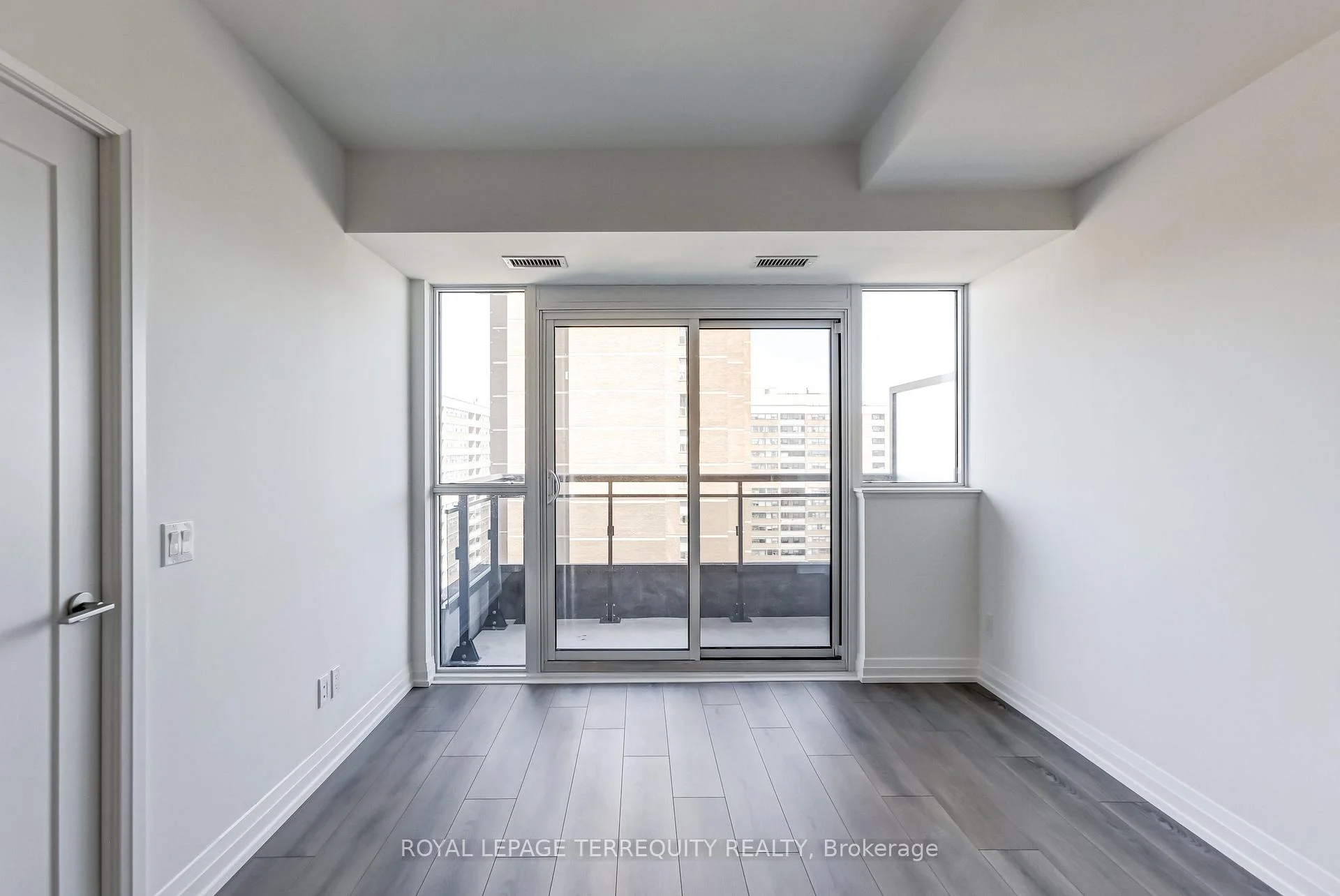 Photo 28 of Unit 1906, 286 Main Street, Toronto, Danforth — HOMEH