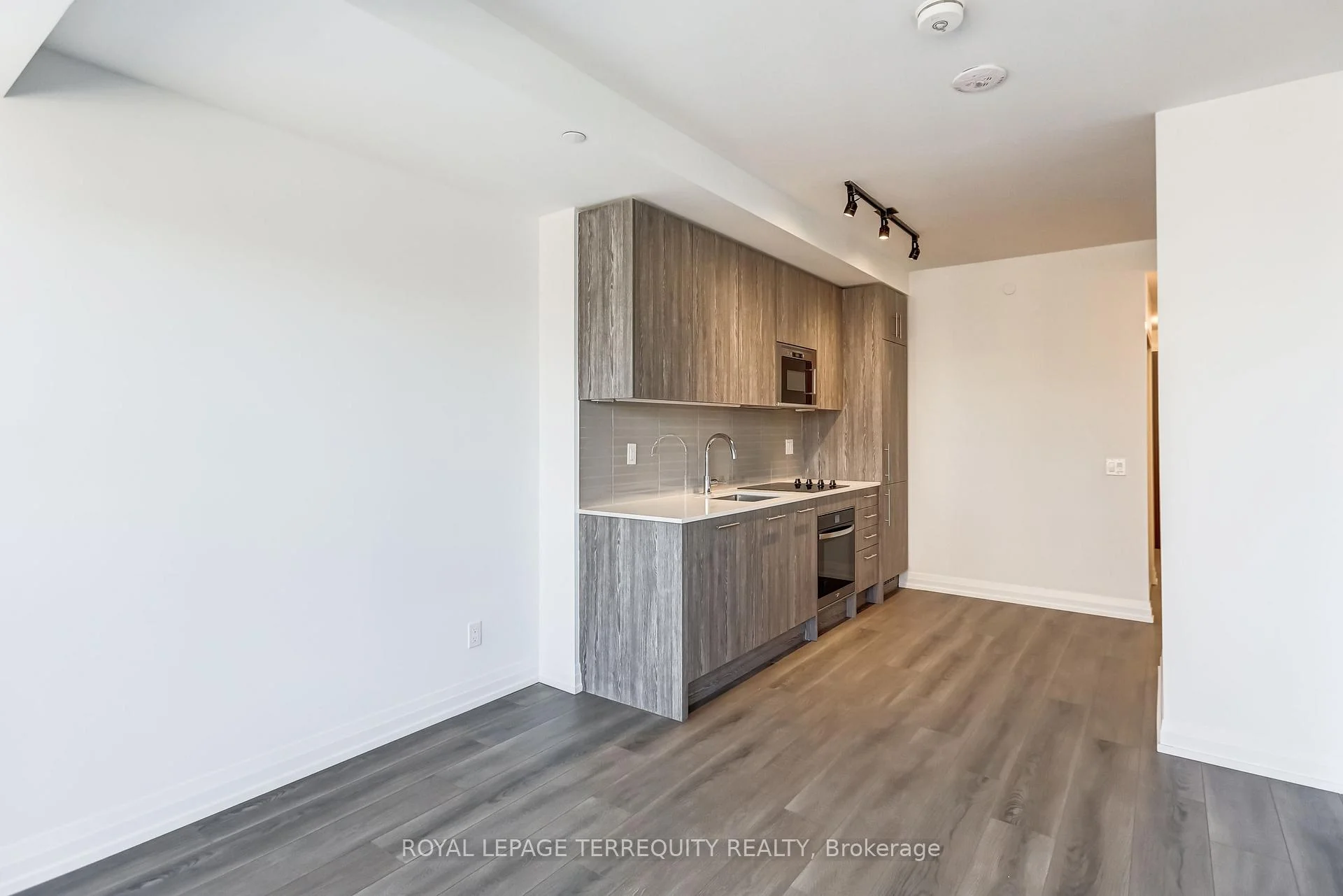 Photo 32 of Unit 1906, 286 Main Street, Toronto, Danforth — HOMEH