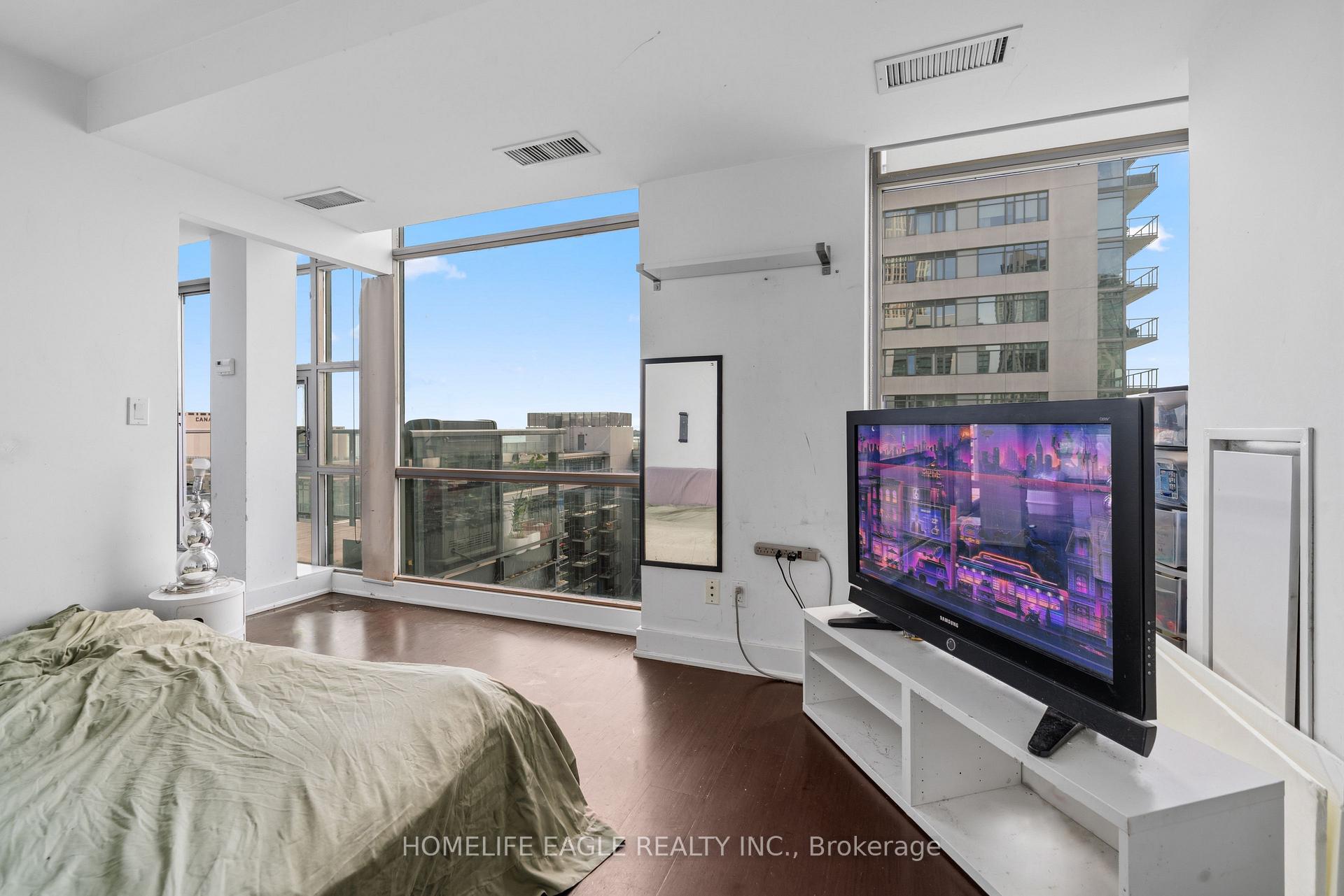 Photo 18 of Unit 805, 637 Lake Shore Boulevard W, Toronto, Niagara — HOMEH