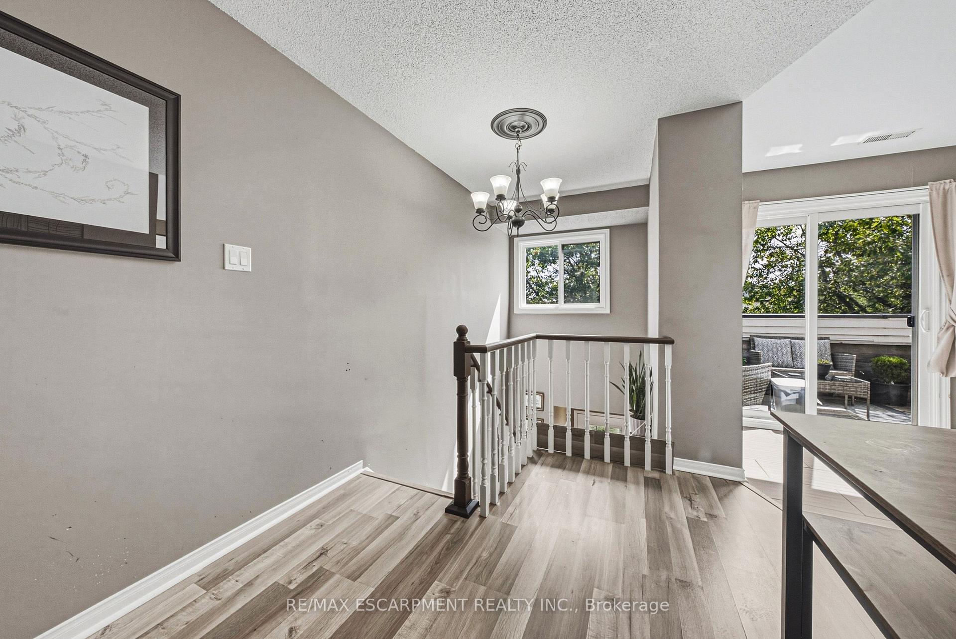 Photo 4 of Unit 88, 2530 Northampton Boulevard, Burlington, Headon — HOMEH