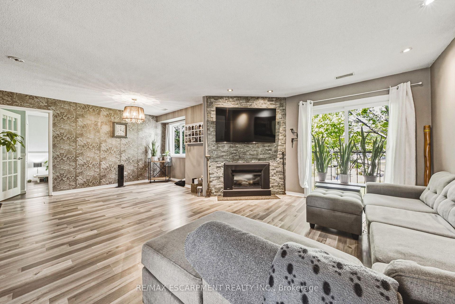 Photo 10 of Unit 88, 2530 Northampton Boulevard, Burlington, Headon — HOMEH