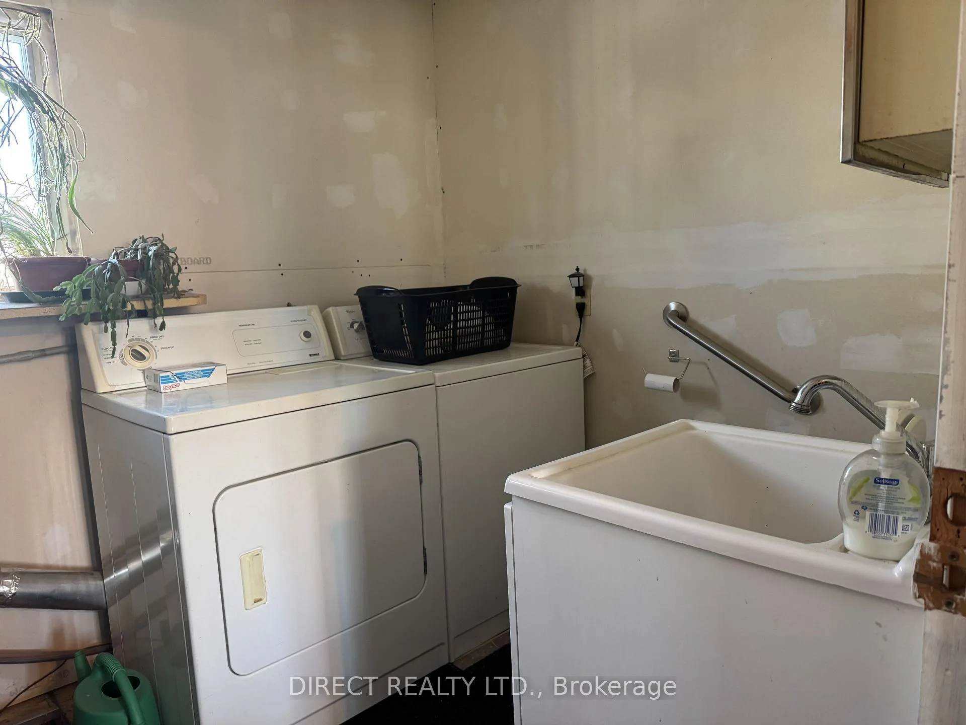 Photo 17 of 55 Stanley Street, Quinte West, Trenton Ward — HOMEH