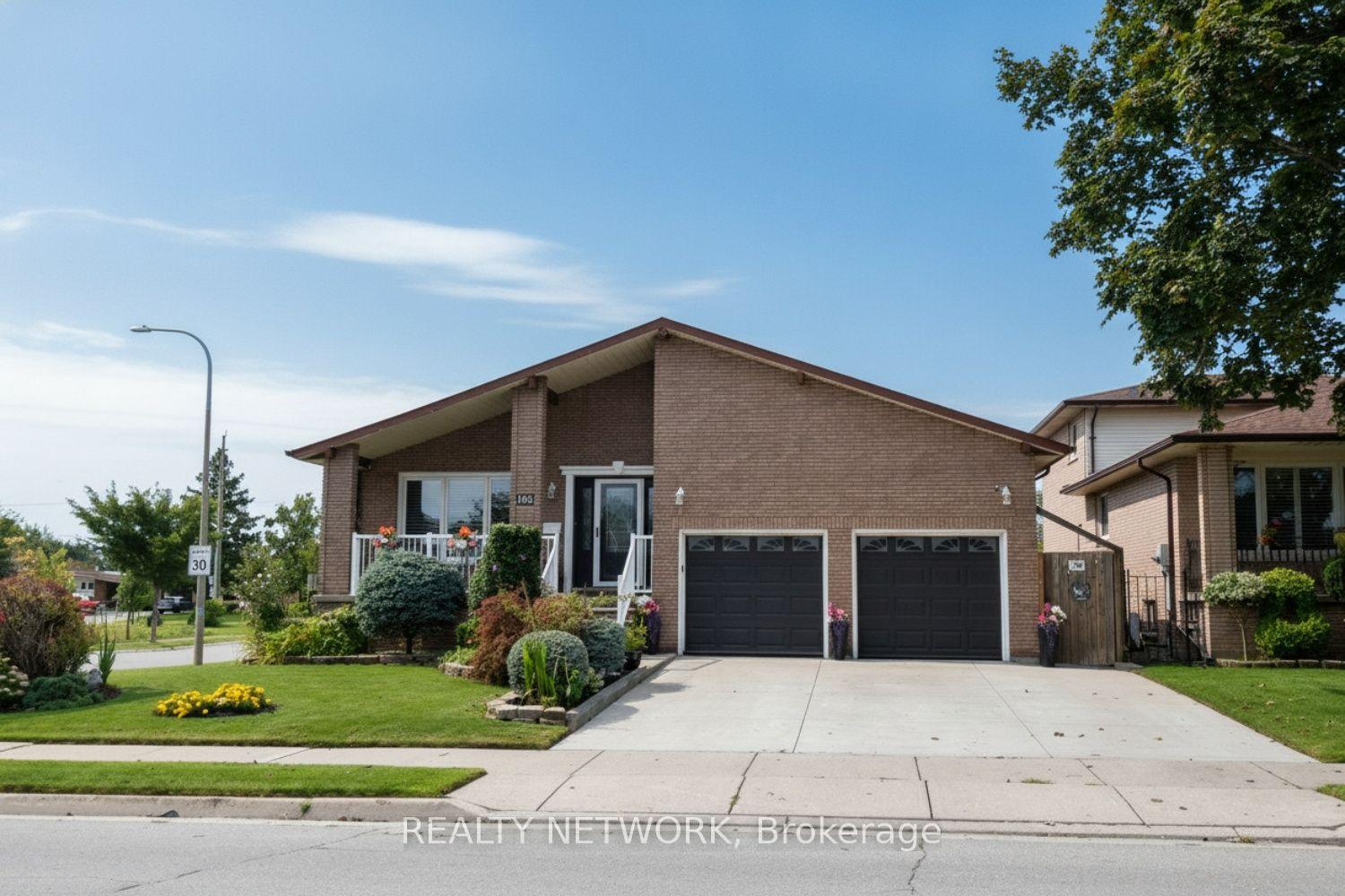 Photo 2 of 104 Glen Cannon Drive, Hamilton, Stoney Creek — HOMEH