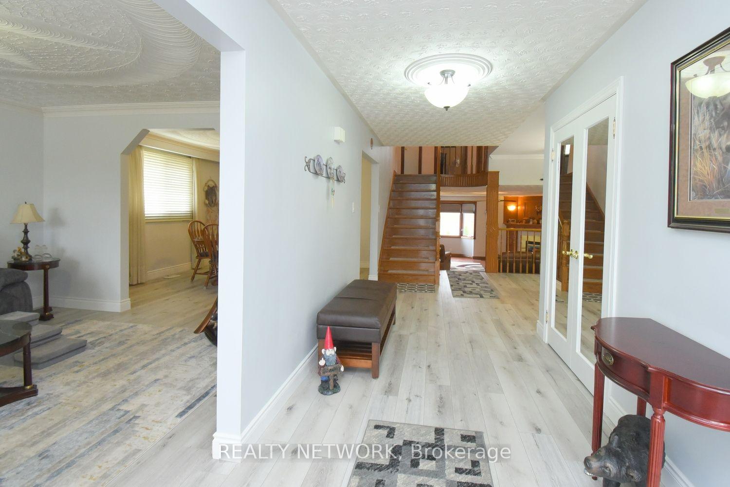 Photo 8 of 104 Glen Cannon Drive, Hamilton, Stoney Creek — HOMEH