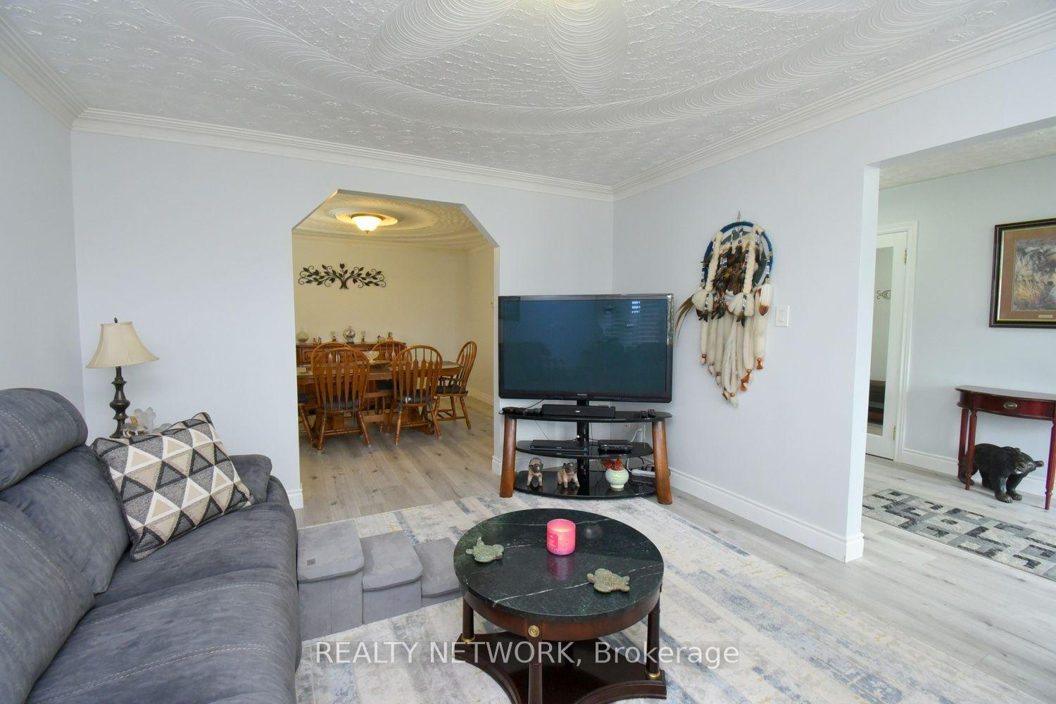 Photo 22 of 104 Glen Cannon Drive, Hamilton, Stoney Creek — HOMEH
