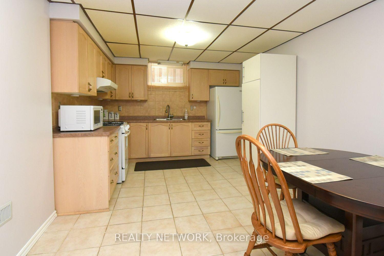 Photo 35 of 104 Glen Cannon Drive, Hamilton, Stoney Creek — HOMEH