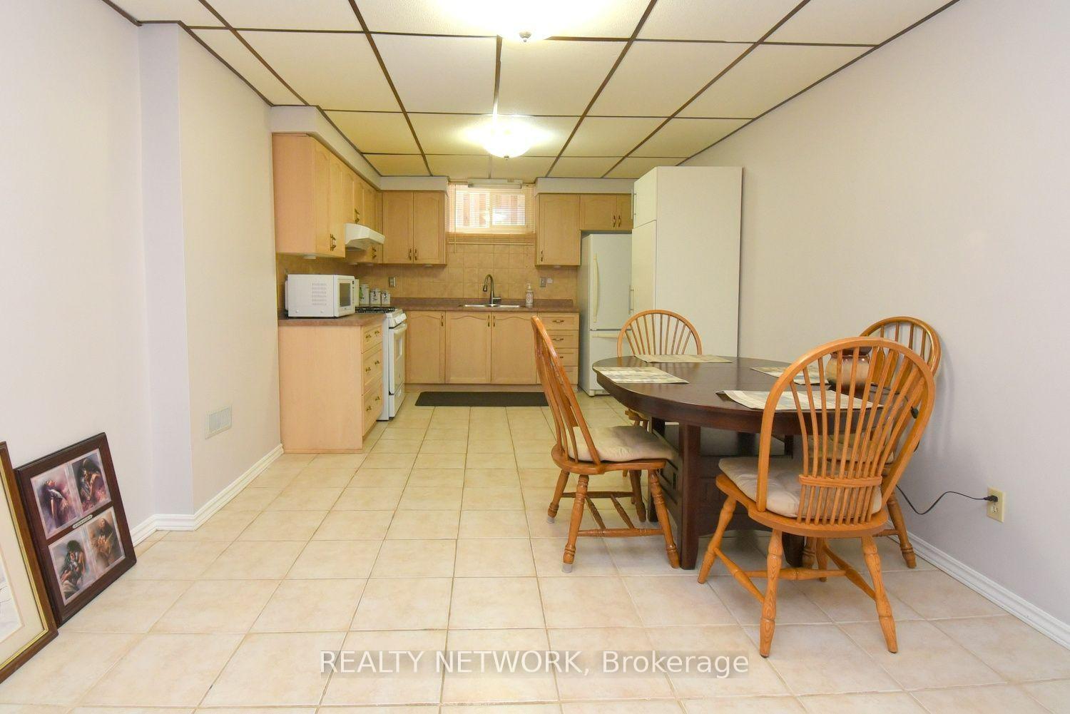 Photo 36 of 104 Glen Cannon Drive, Hamilton, Stoney Creek — HOMEH
