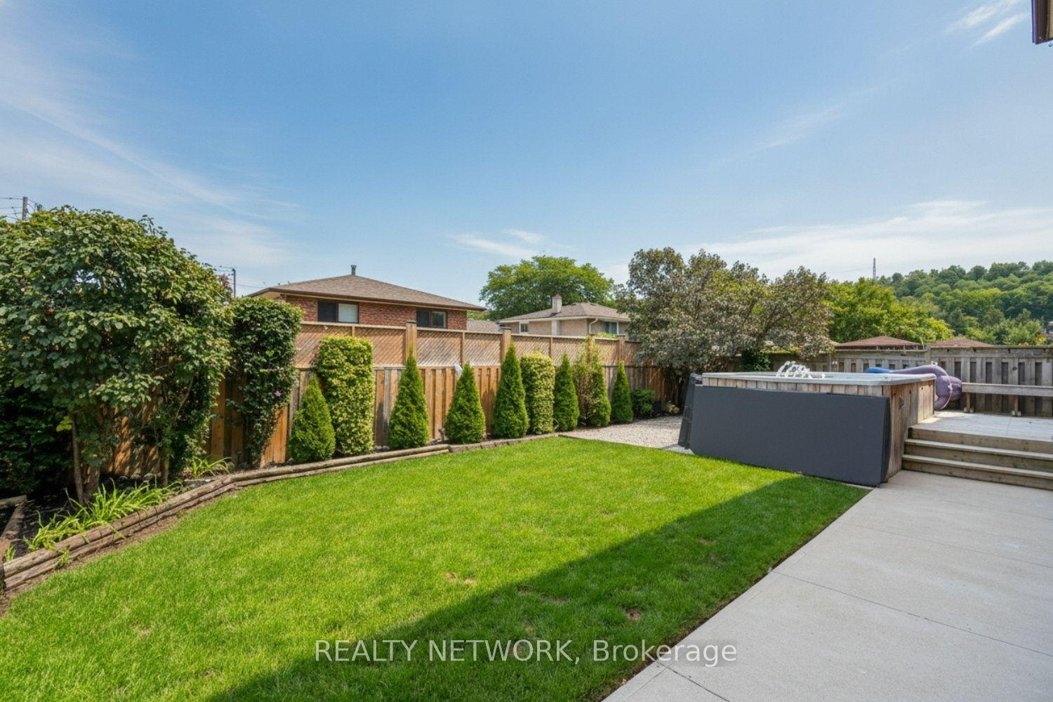 Photo 43 of 104 Glen Cannon Drive, Hamilton, Stoney Creek — HOMEH