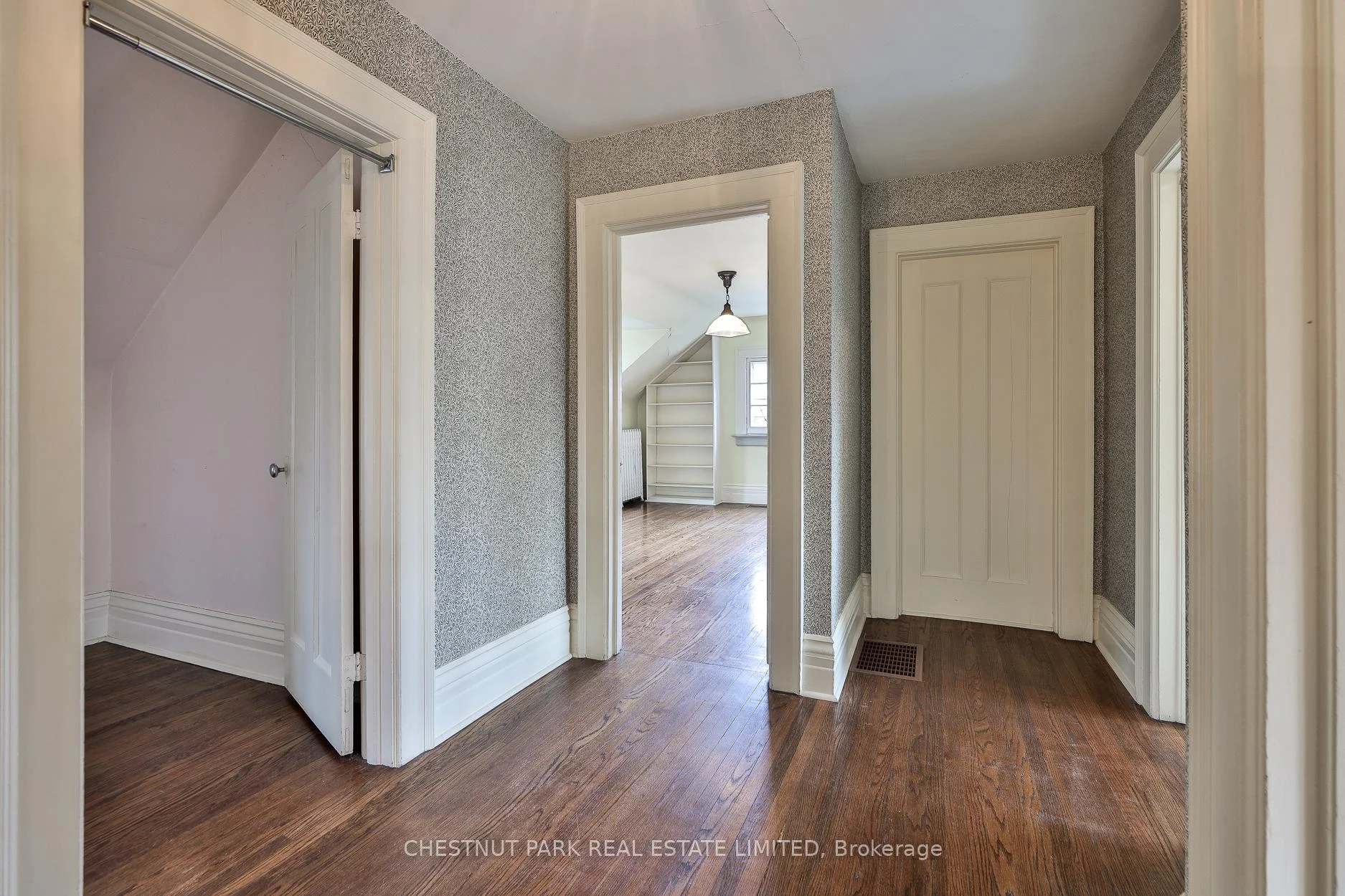 Photo 38 of 127 Roxborough Drive, Toronto, Rosedale-Moore Park — HOMEH