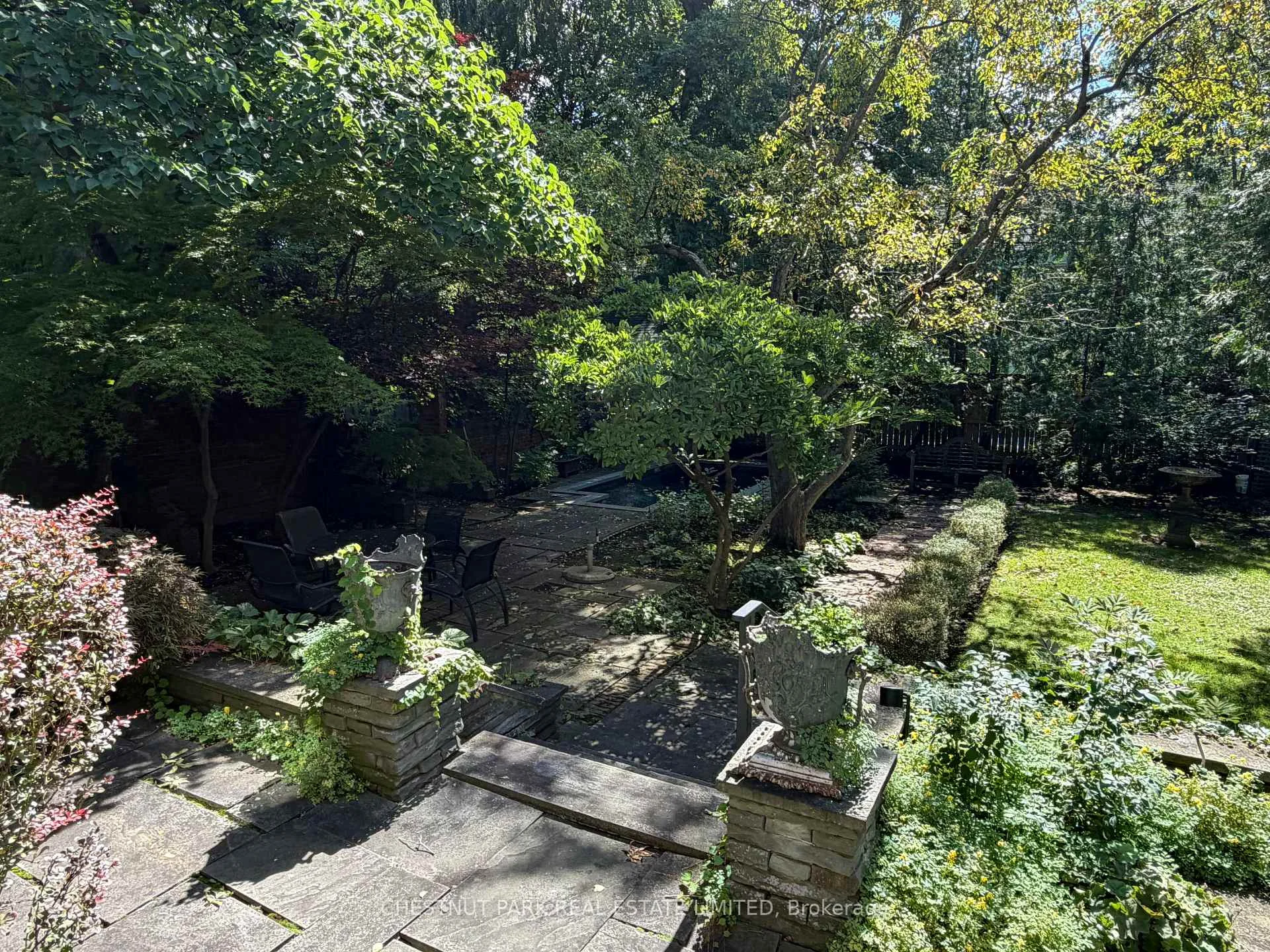 Photo 68 of 127 Roxborough Drive, Toronto, Rosedale-Moore Park — HOMEH