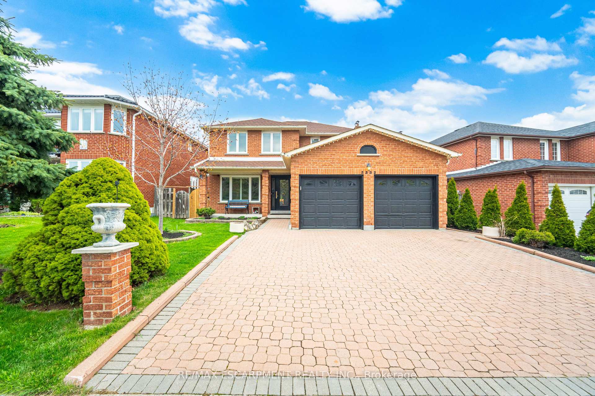 Photo 3 of 3332 Testimony Square, Mississauga, Fairview — HOMEH
