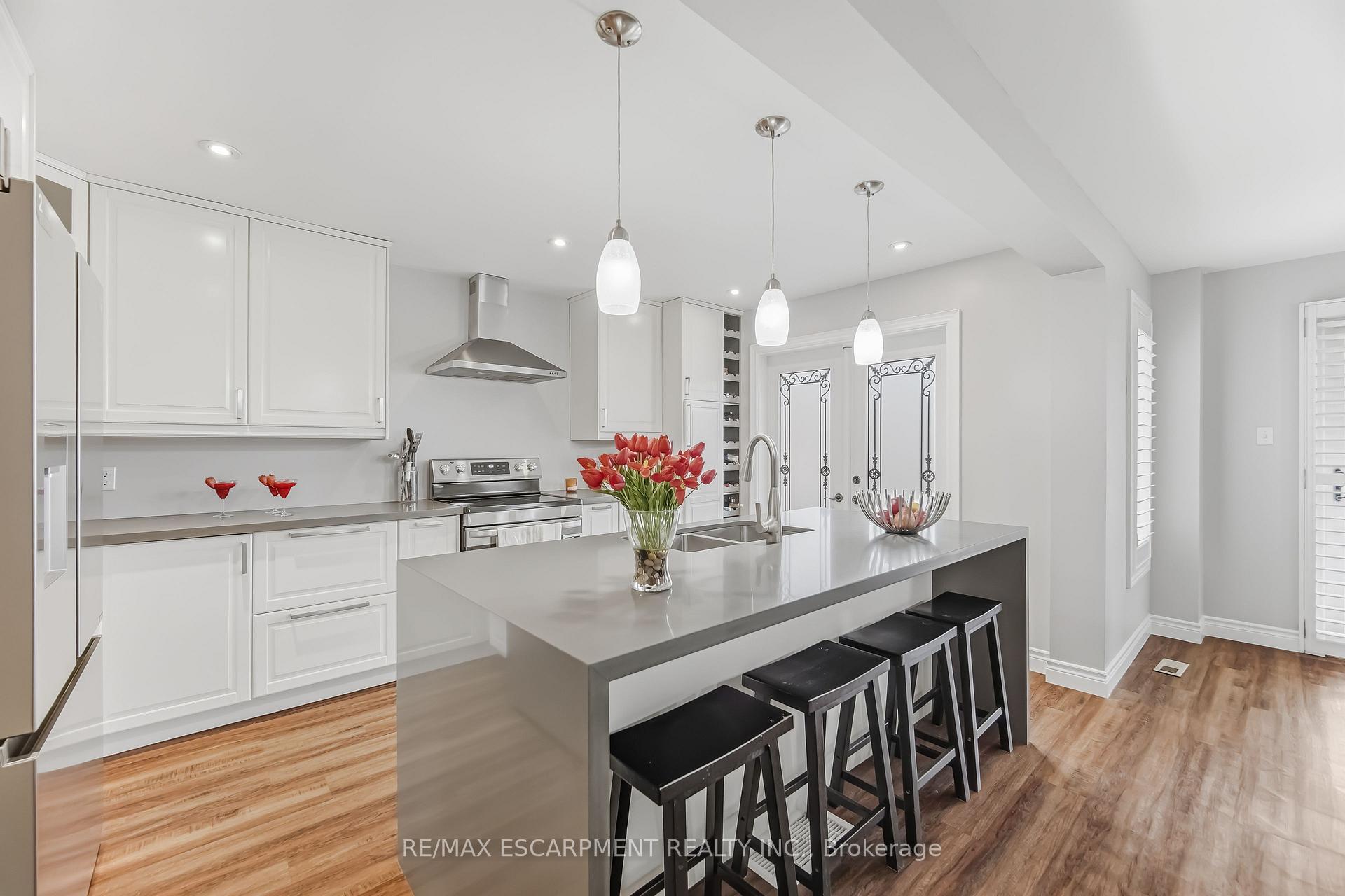 Photo 14 of 3332 Testimony Square, Mississauga, Fairview — HOMEH