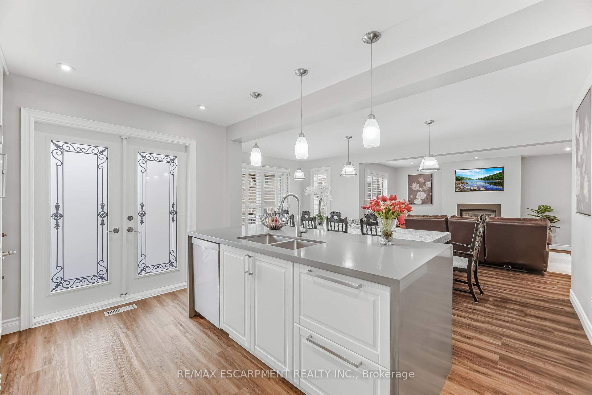 Photo 15 of 3332 Testimony Square, Mississauga, Fairview — HOMEH