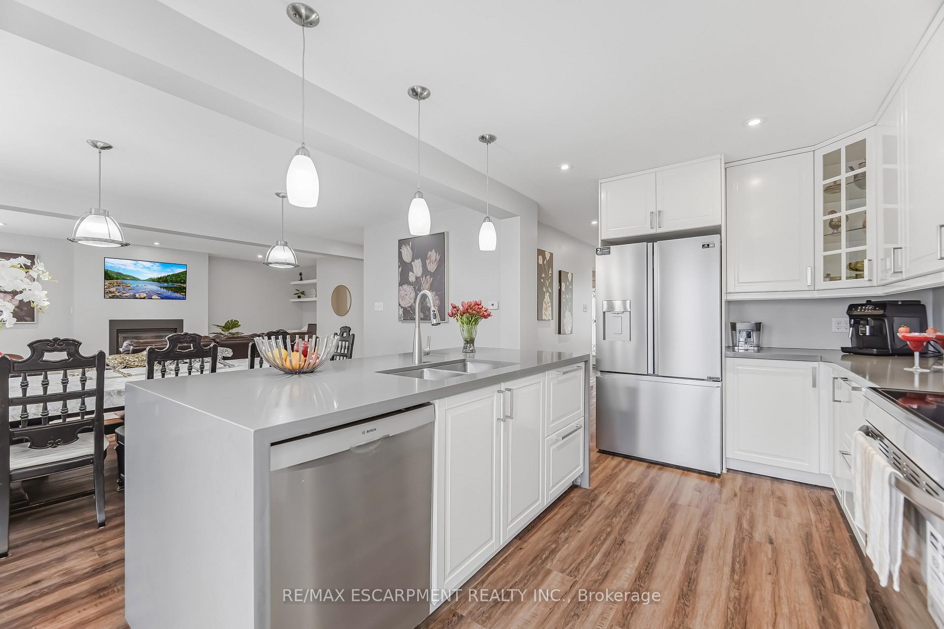 Photo 16 of 3332 Testimony Square, Mississauga, Fairview — HOMEH