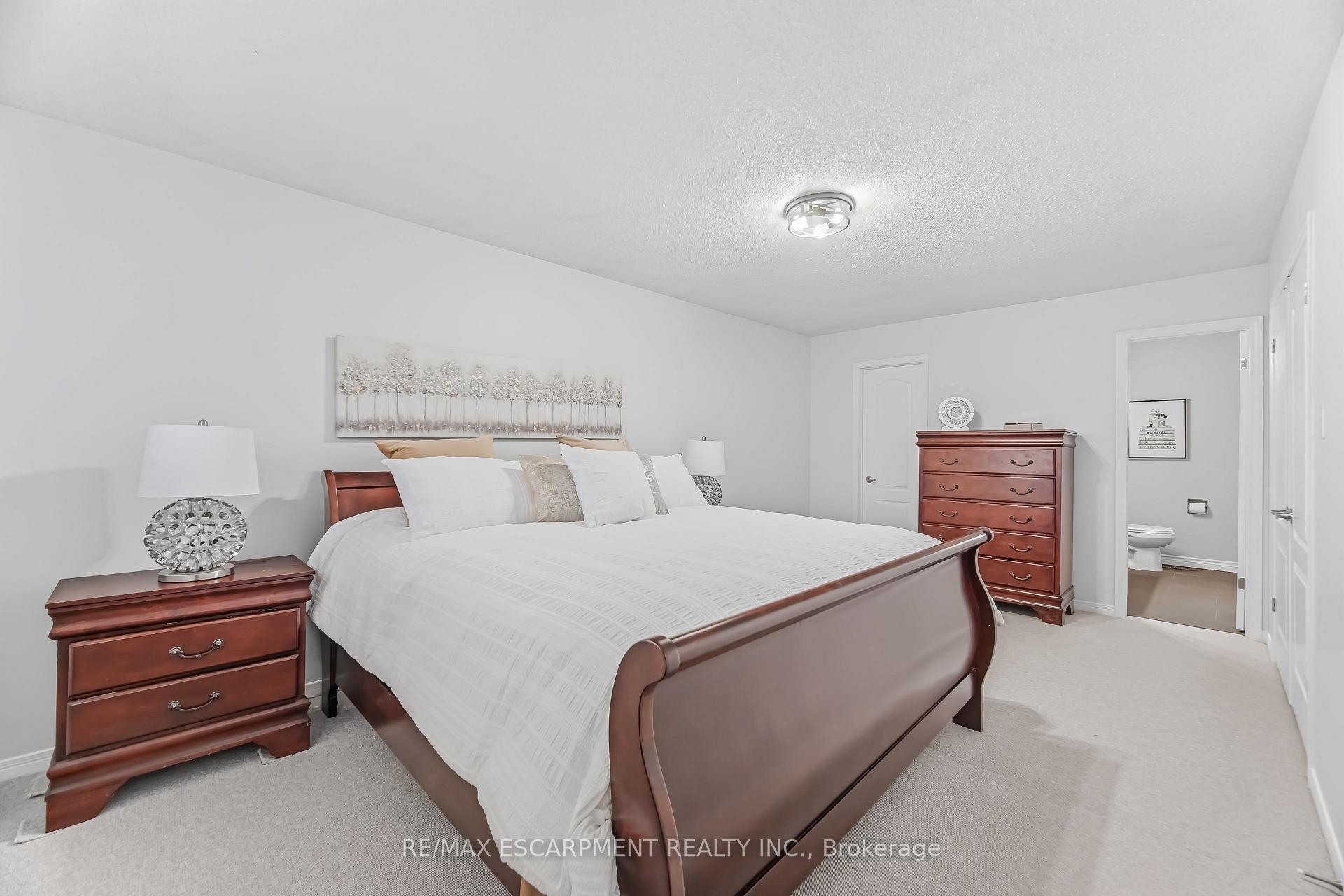 Photo 23 of 3332 Testimony Square, Mississauga, Fairview — HOMEH