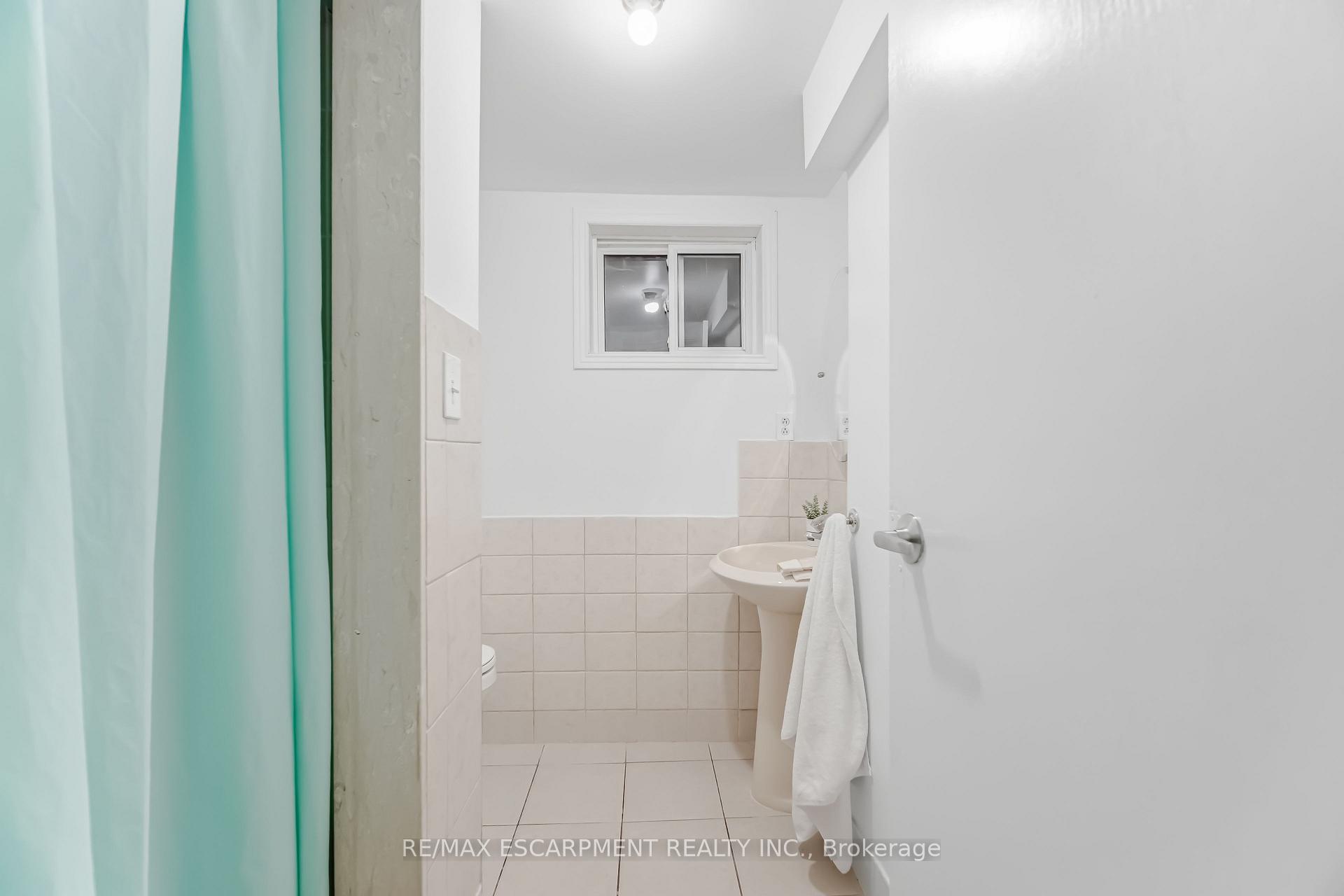 Photo 42 of 3332 Testimony Square, Mississauga, Fairview — HOMEH