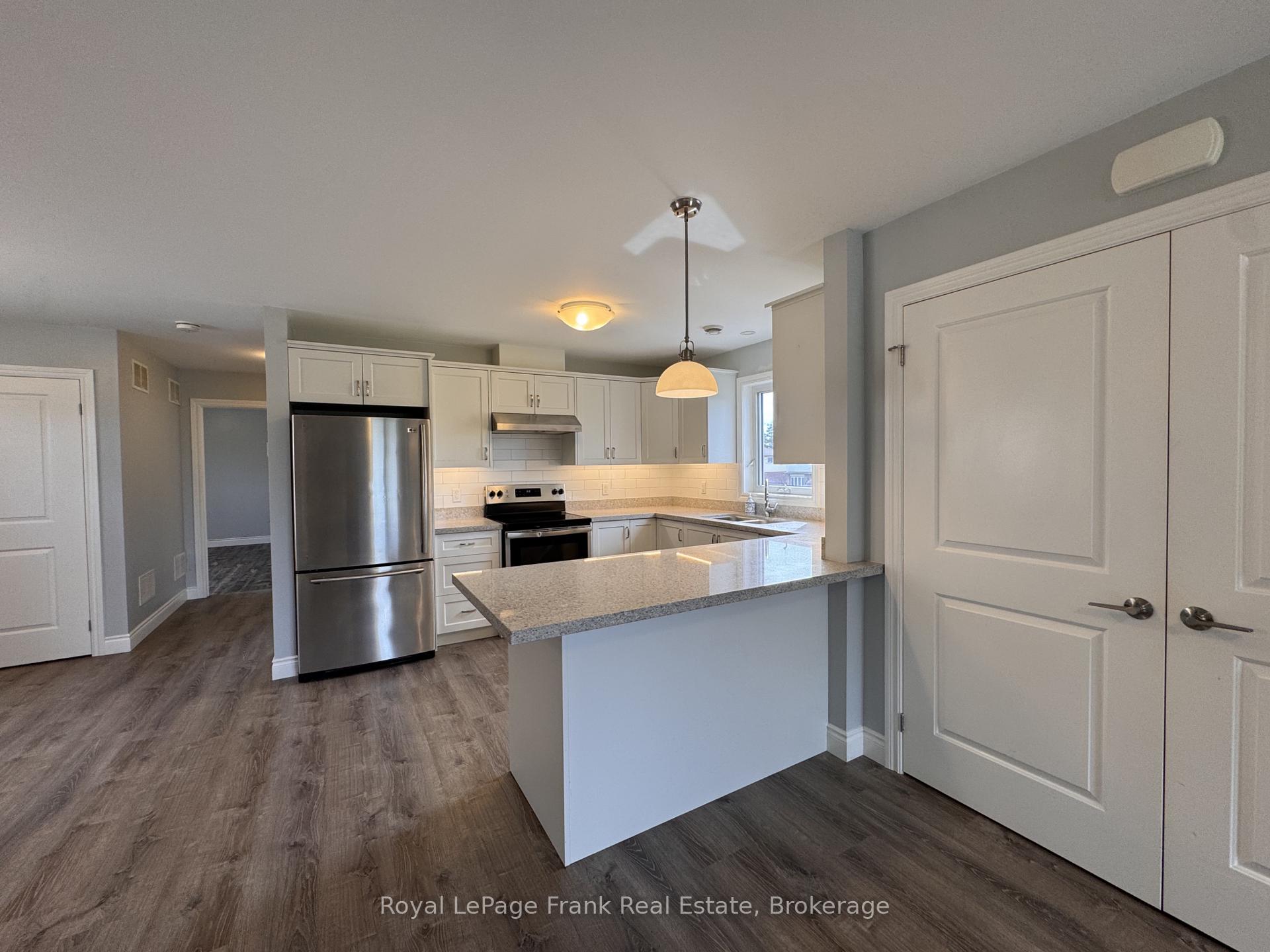 Photo 6 of 627 Bloor Street E, Oshawa, Farewell — HOMEH
