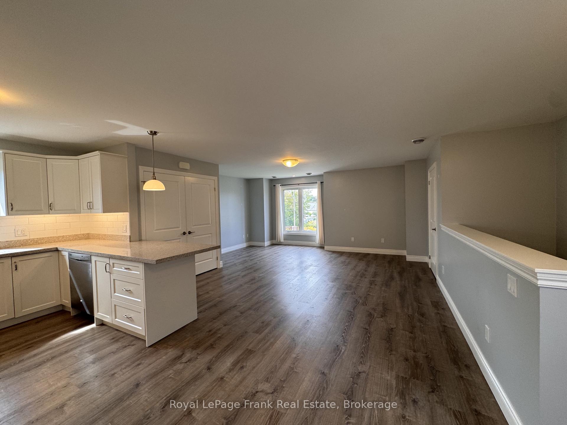 Photo 8 of 627 Bloor Street E, Oshawa, Farewell — HOMEH
