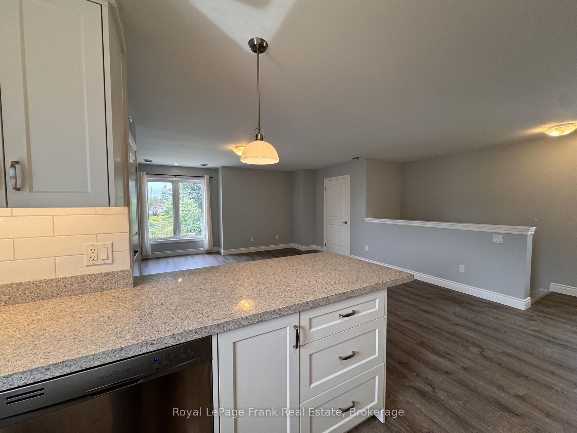 Photo 10 of 627 Bloor Street E, Oshawa, Farewell — HOMEH