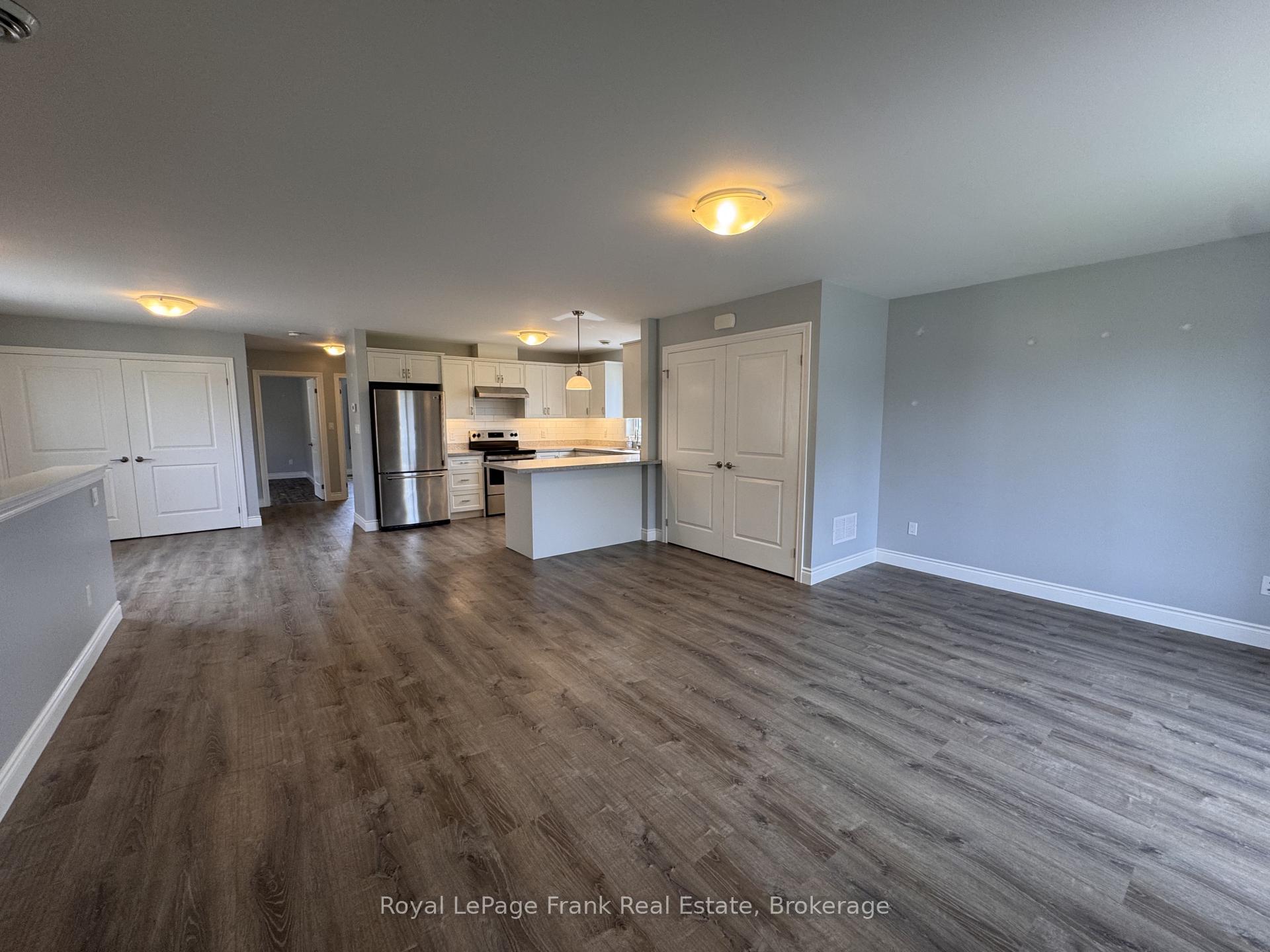 Photo 11 of 627 Bloor Street E, Oshawa, Farewell — HOMEH