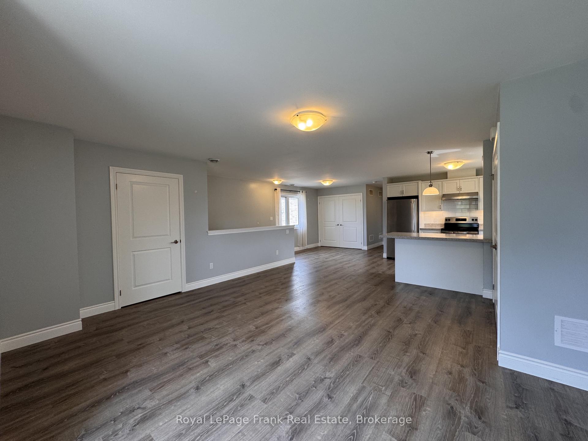 Photo 13 of 627 Bloor Street E, Oshawa, Farewell — HOMEH