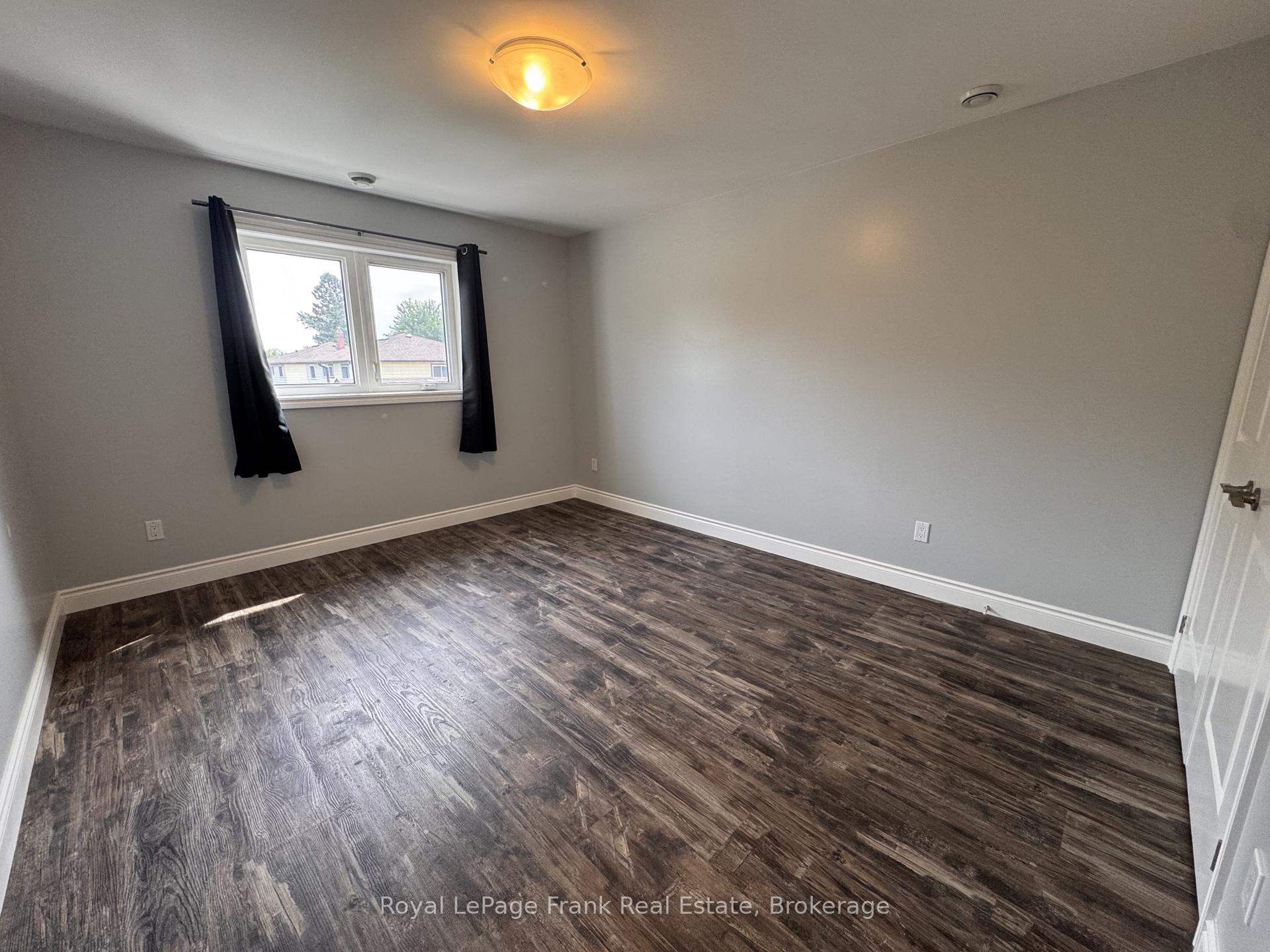 Photo 16 of 627 Bloor Street E, Oshawa, Farewell — HOMEH