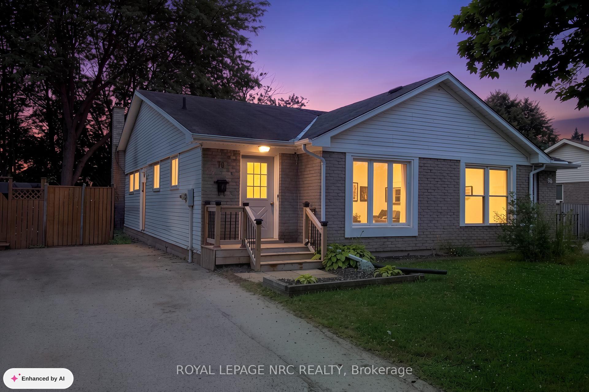 Photo 2 of 70 Oxford Street, St. Catharines, Secord Woods — HOMEH